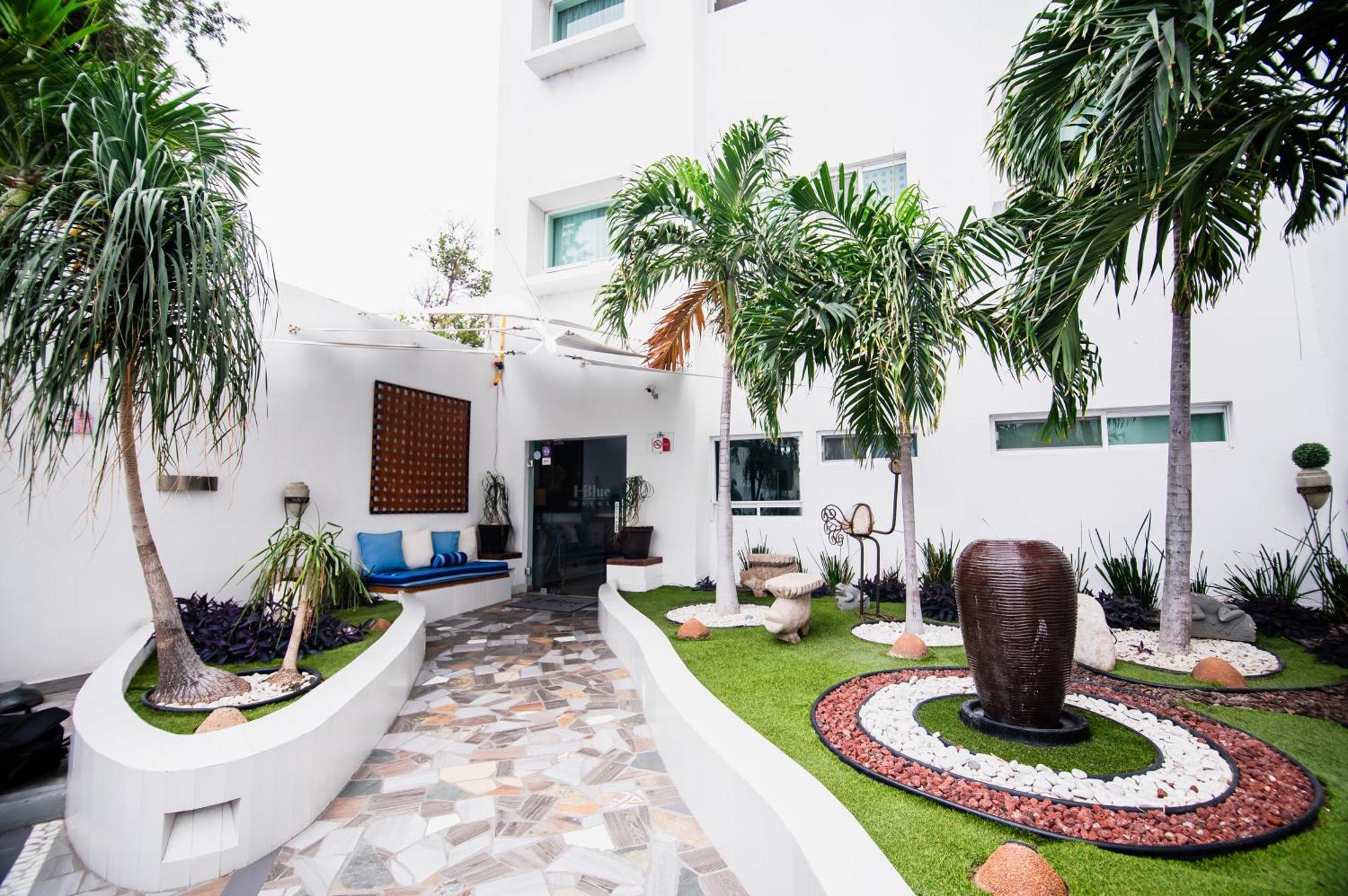 Hotel Hblue 3*