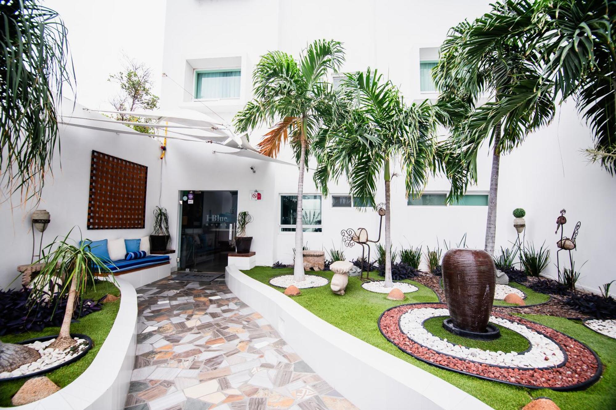 Hotel Hblue 3*