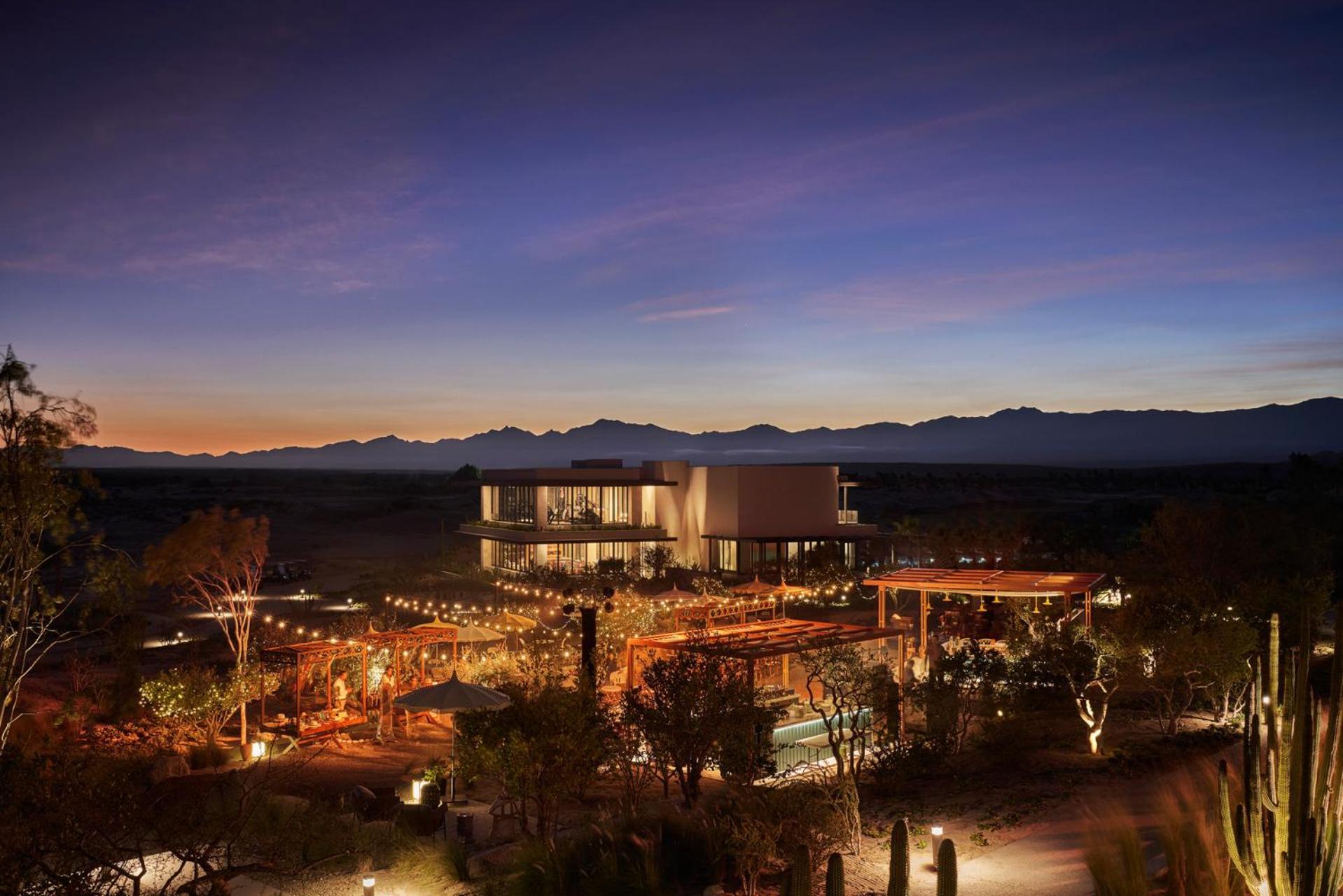 Four Seasons Cabos 5*