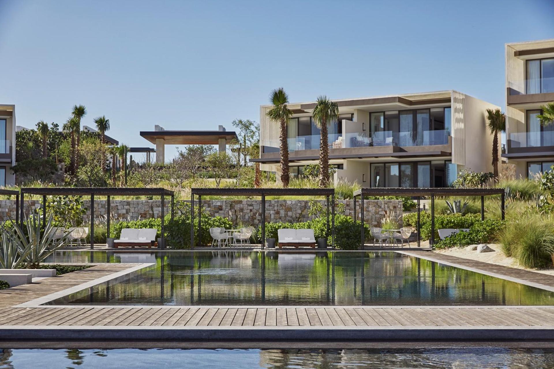 Resort Four Seasons Cabos 5*