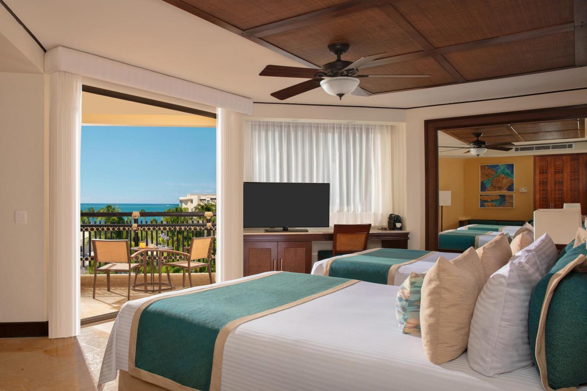 Dreams Riviera Cancun & Resort 5*