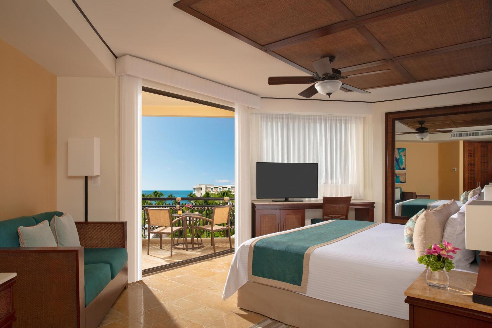 Resort Dreams Riviera Cancun & Puerto Morelos