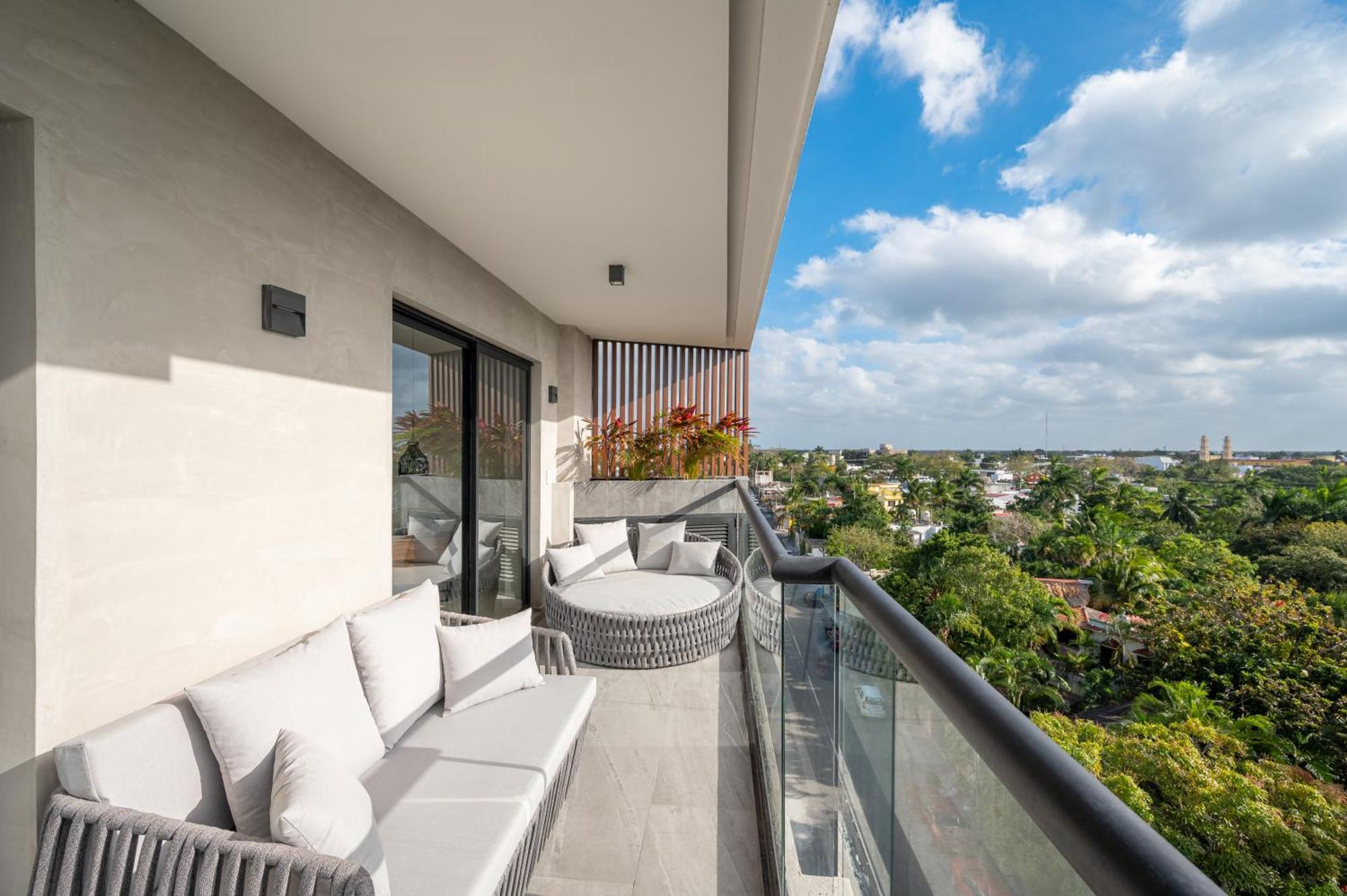 Kippal - Modern Oasis - *