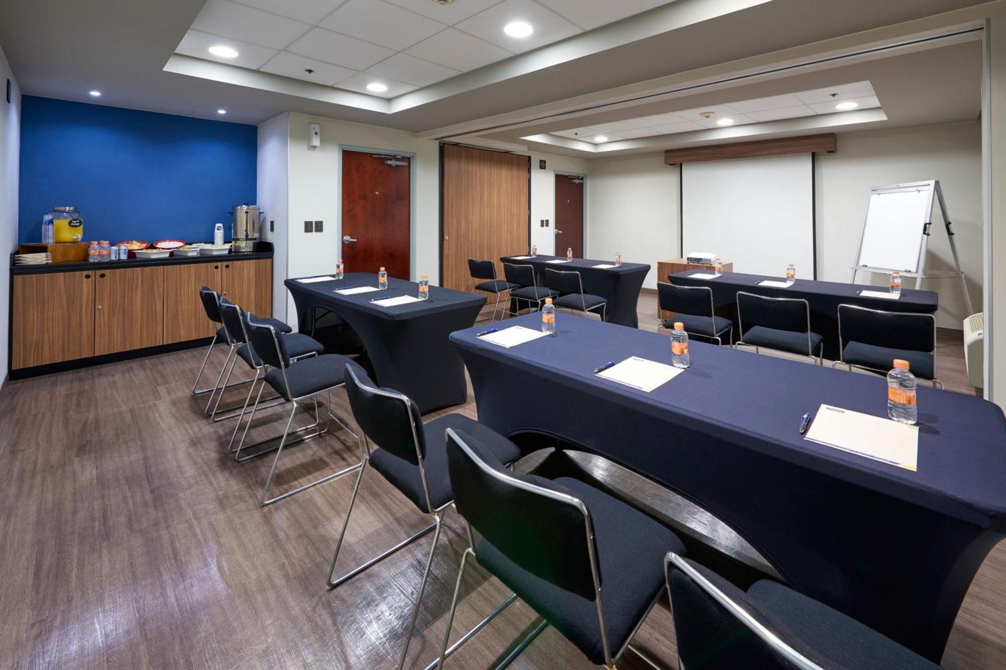 Express By Marriott Hotel 4*