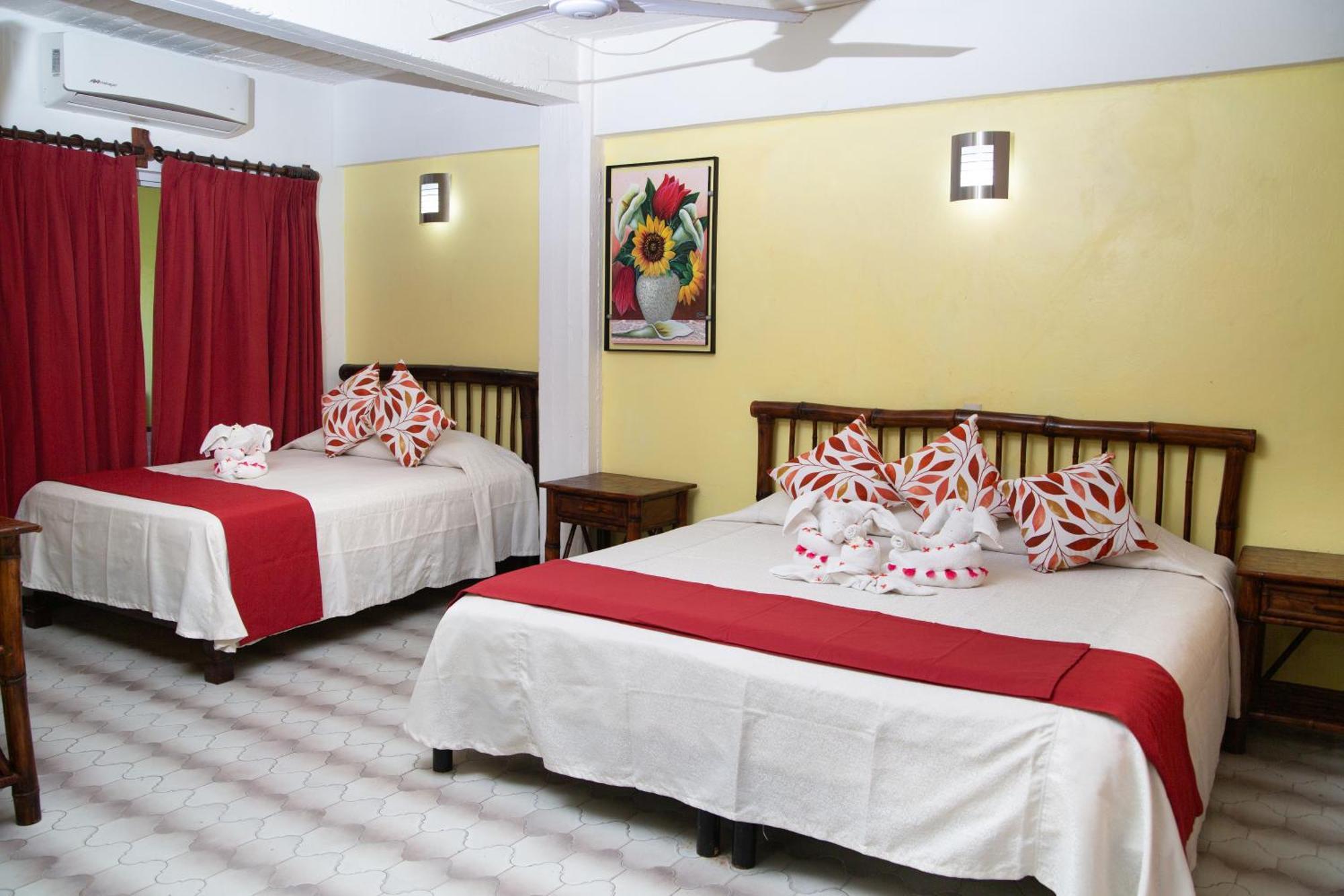 Hotel Zihua Caracol