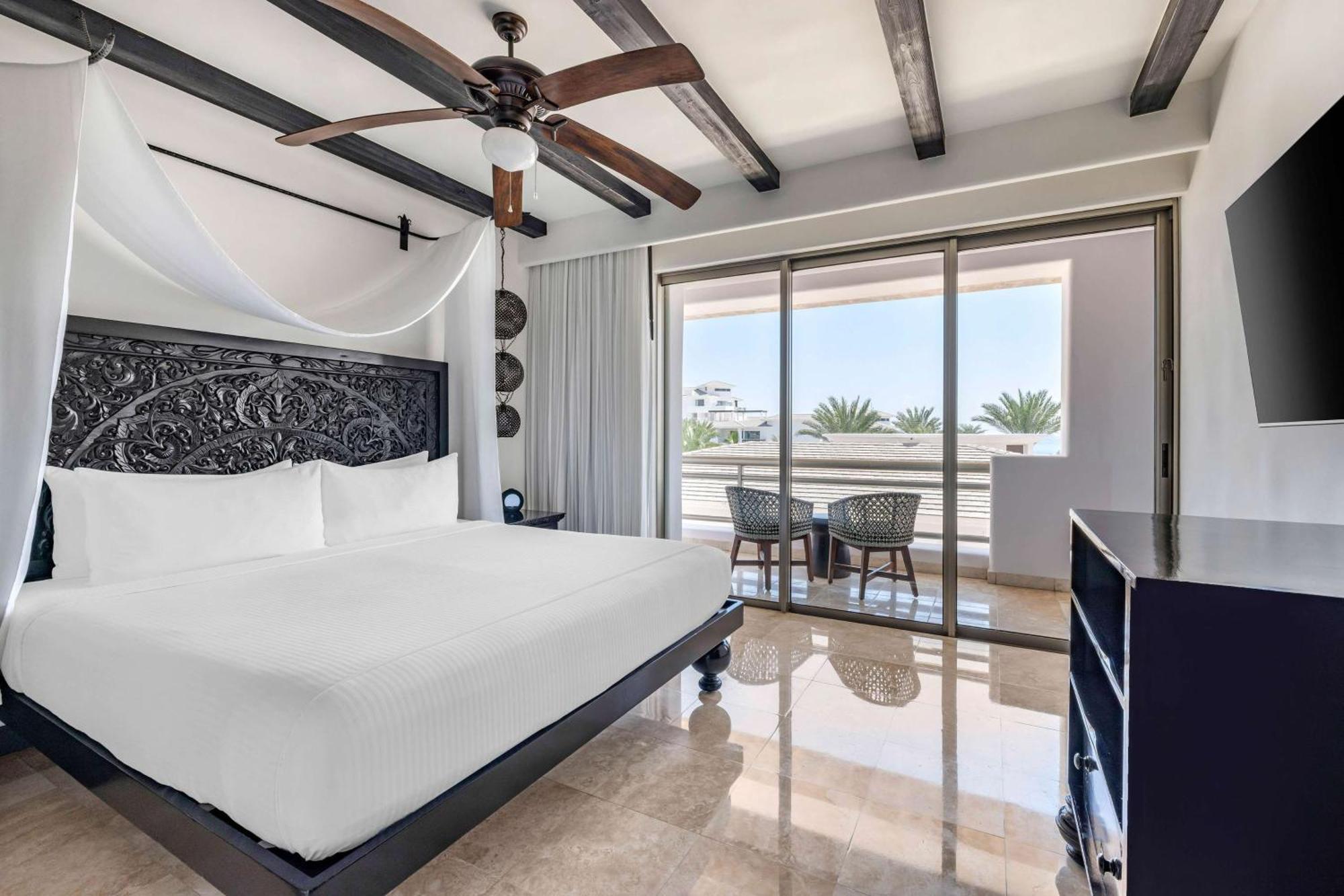 Hilton Vacation Club Cabo Azul Cabos Resort