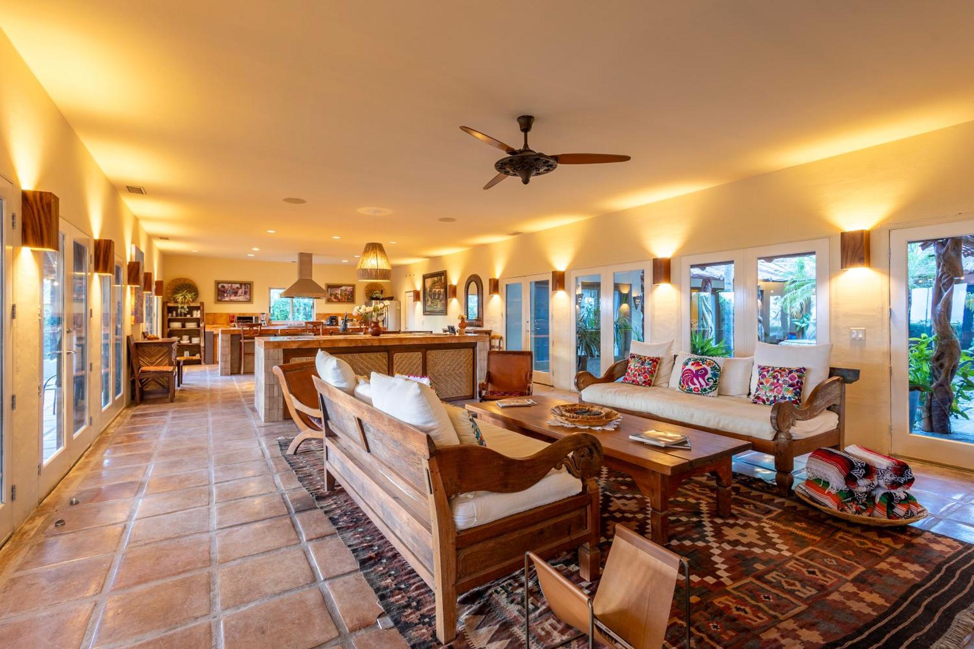 Vida Cabo - Authentic Spacious Ocean View Near & Town Villa *