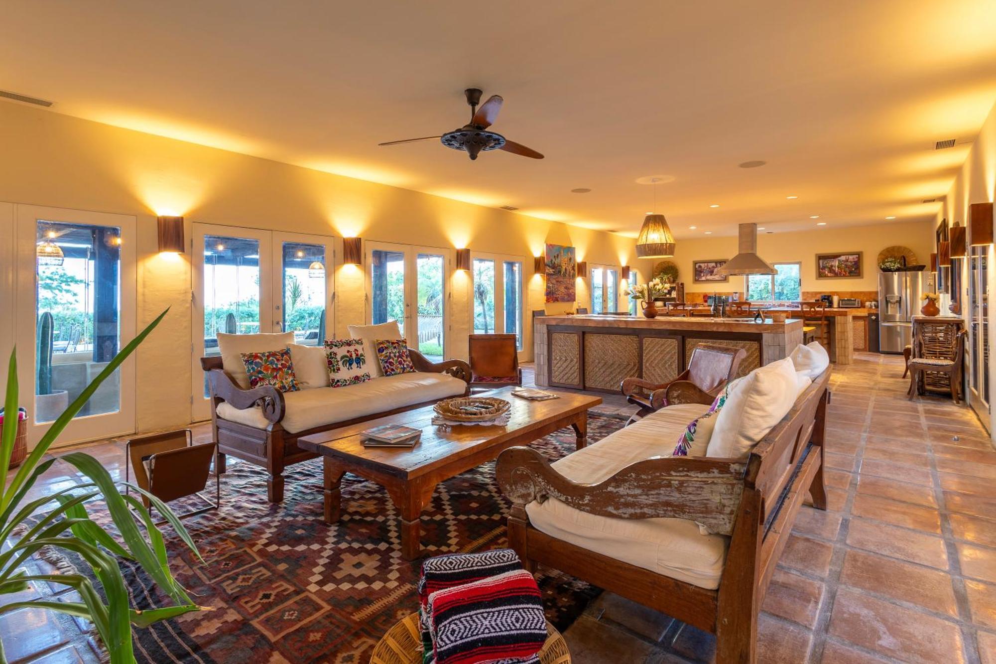 Vida Cabo - Authentic Spacious Ocean View Near & Town