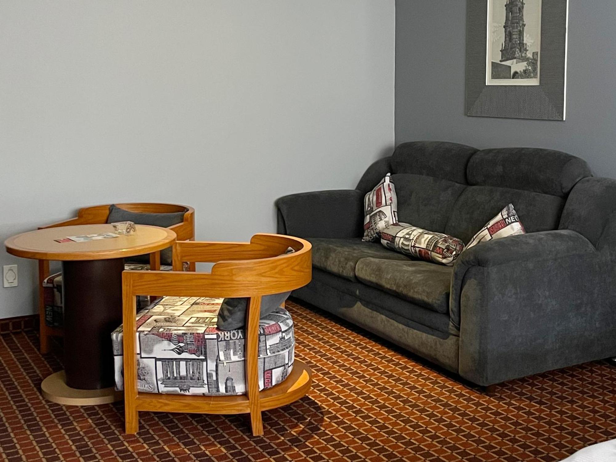Hotel La Muralla &