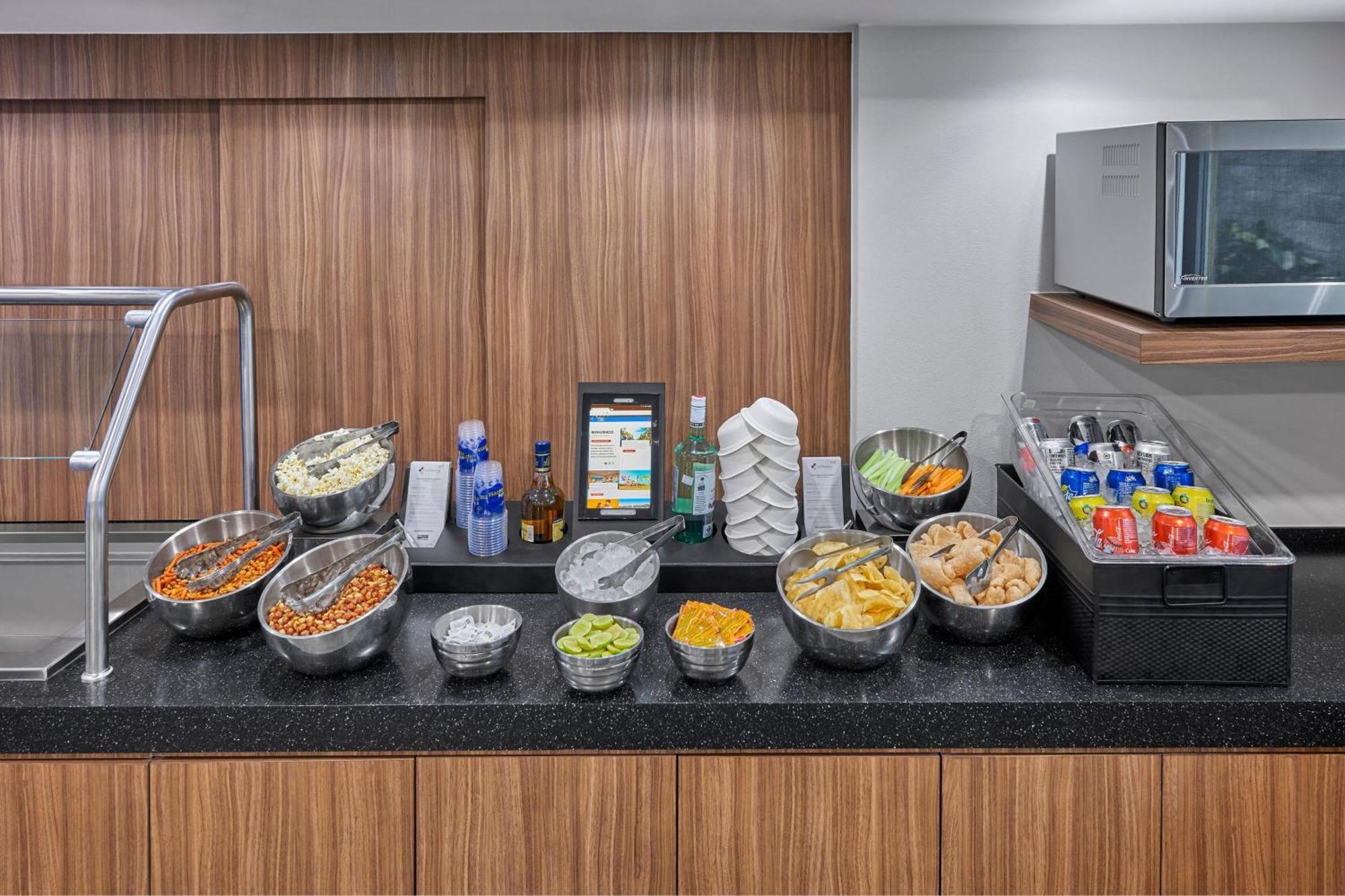 Hotel Express By Marriott Monterrey Aeropuerto