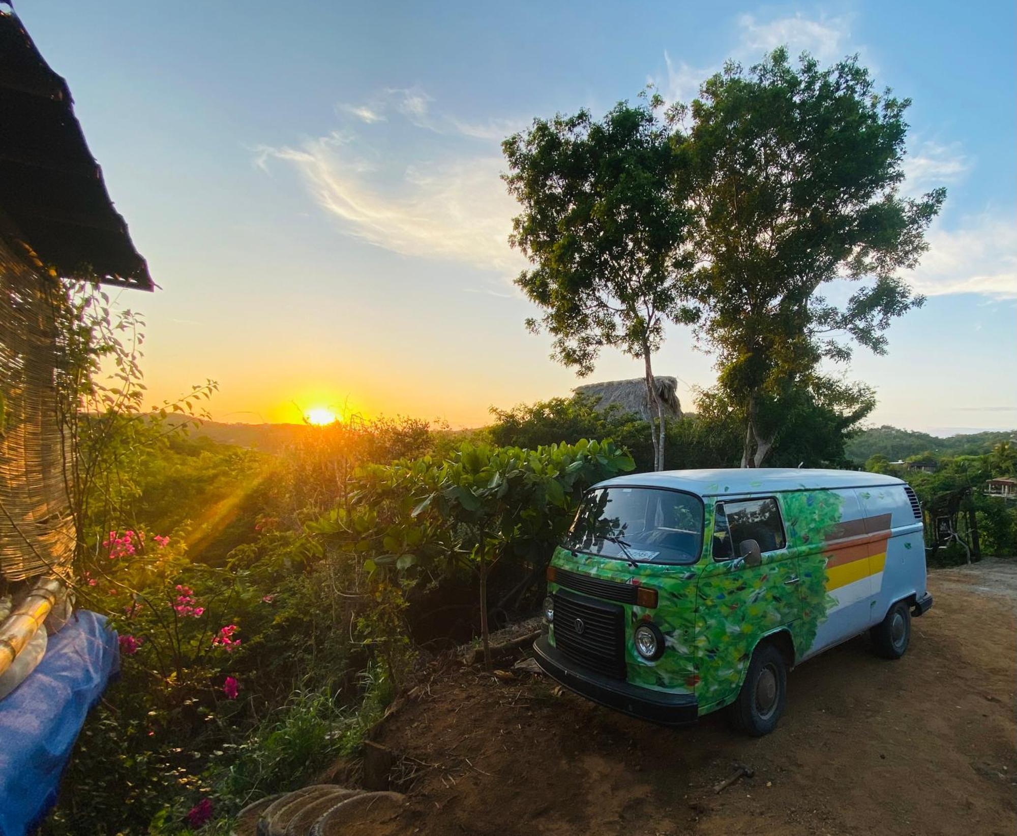 Bajo Estrellas Eco Glamping Luxury tent Mazunte