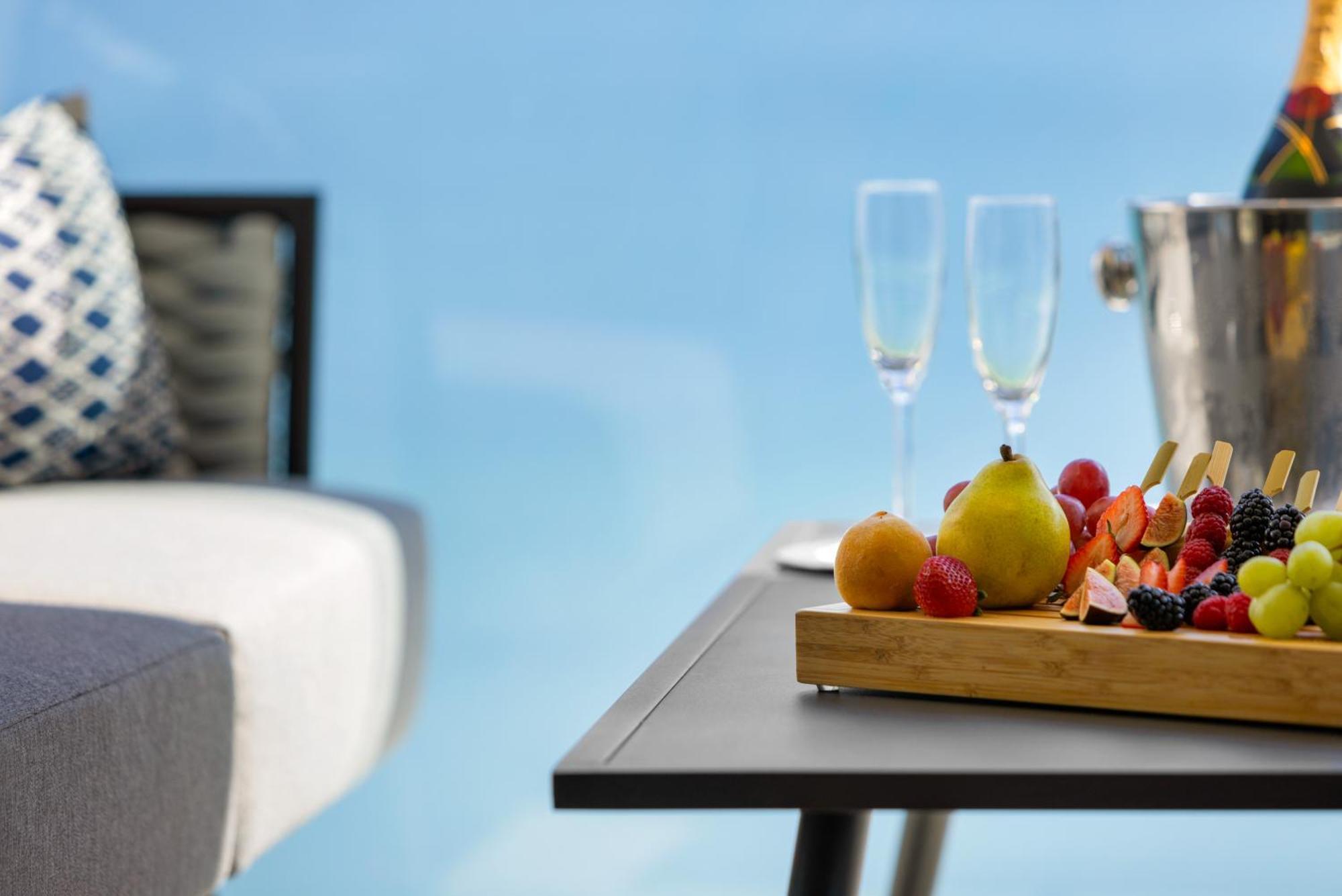 Hilton Cancun, An Resort 5*