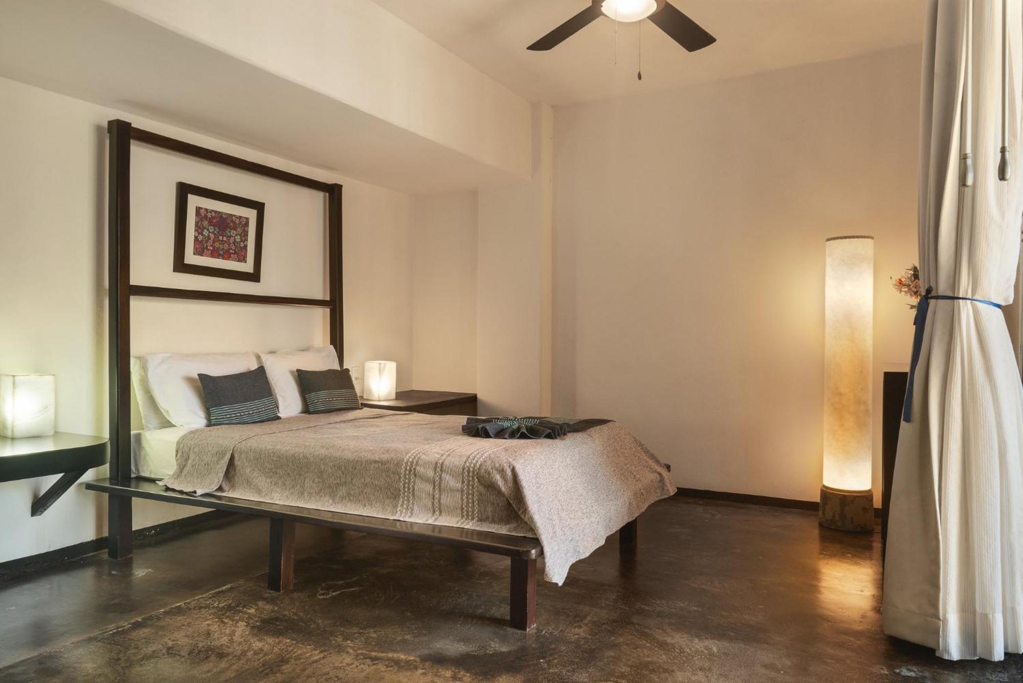 Hotel Manta Raya - Right On The