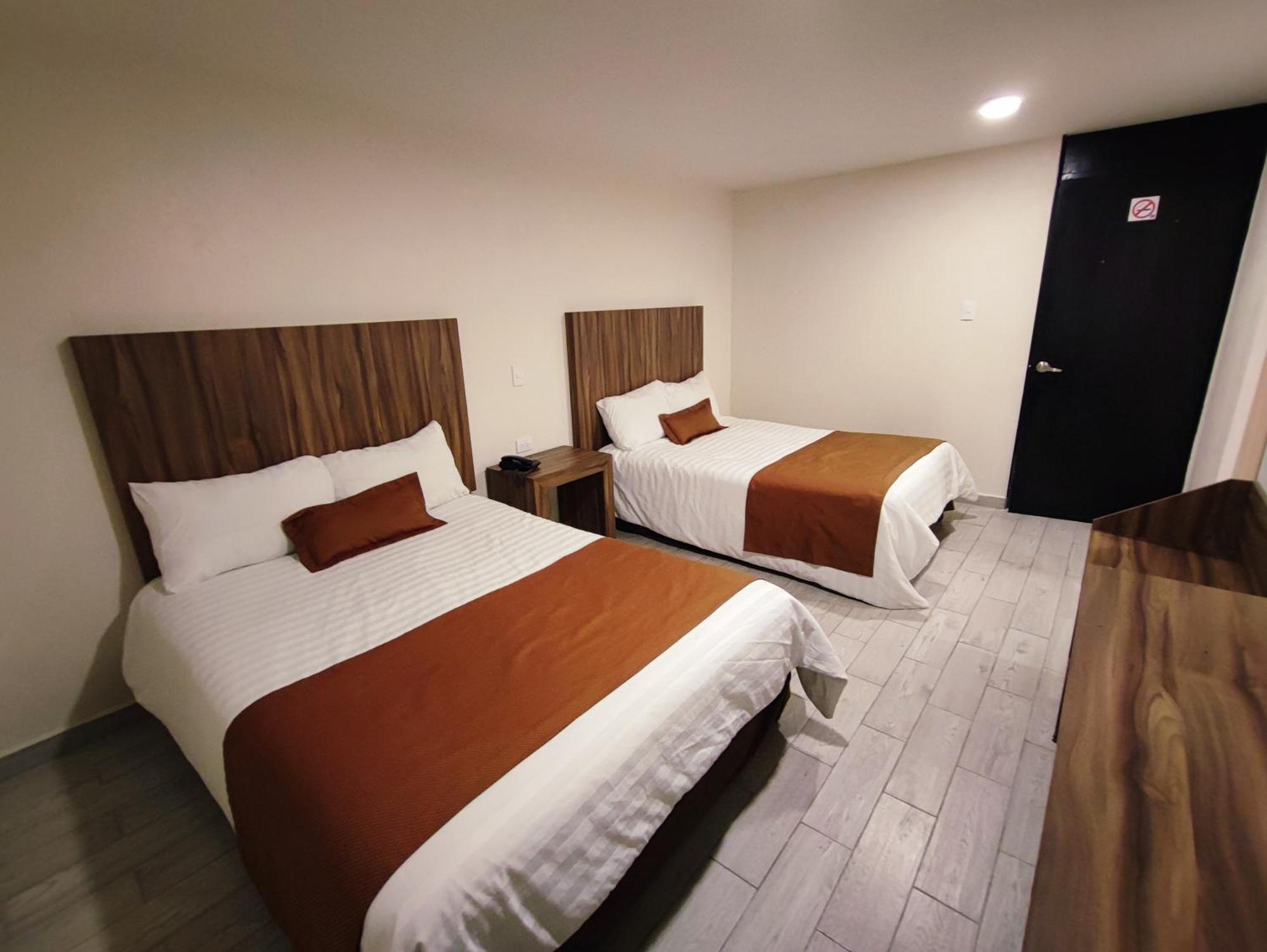 Plaza Morelos Hotel 3*
