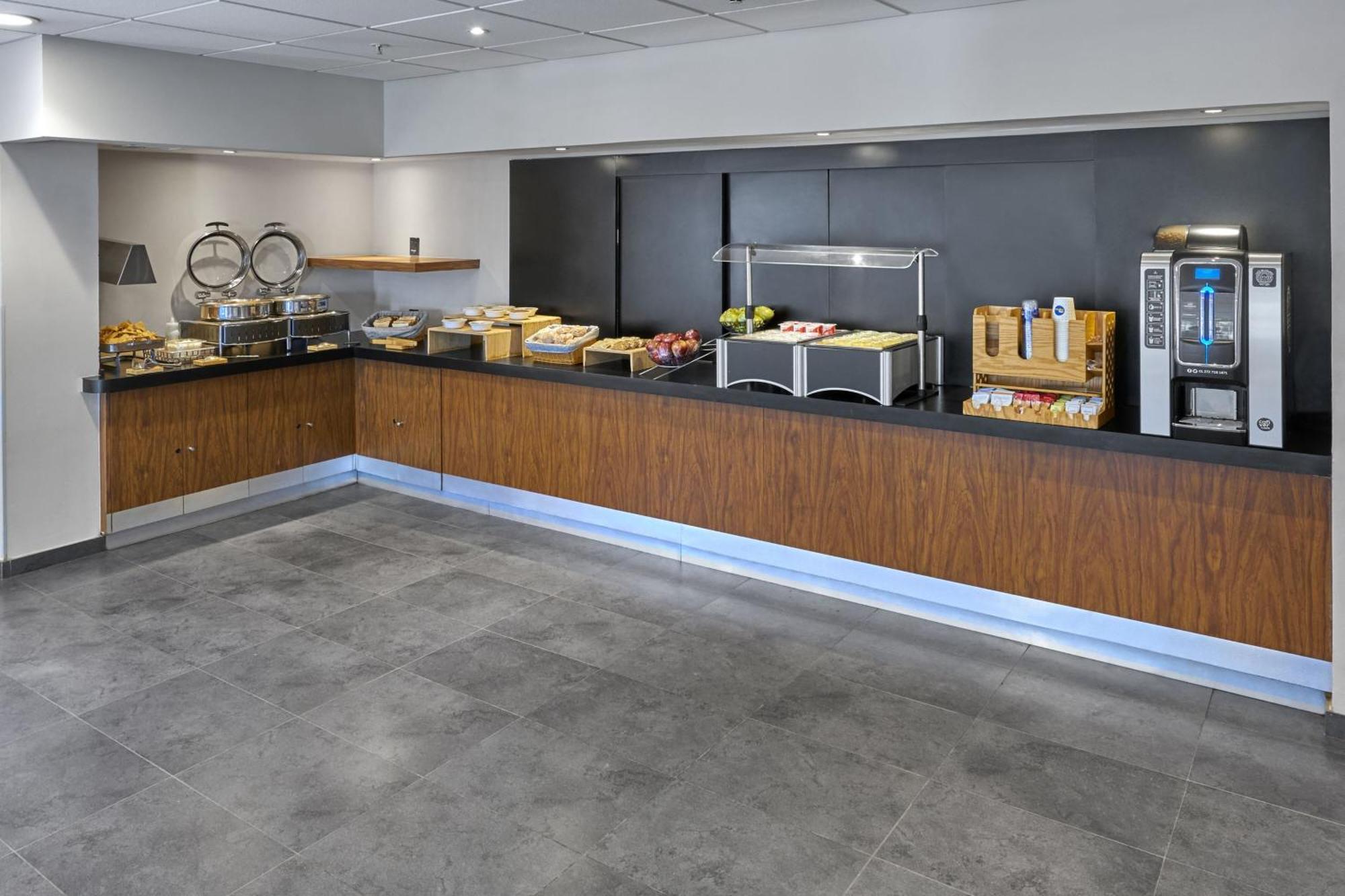 Hotel Express By Marriott 4*