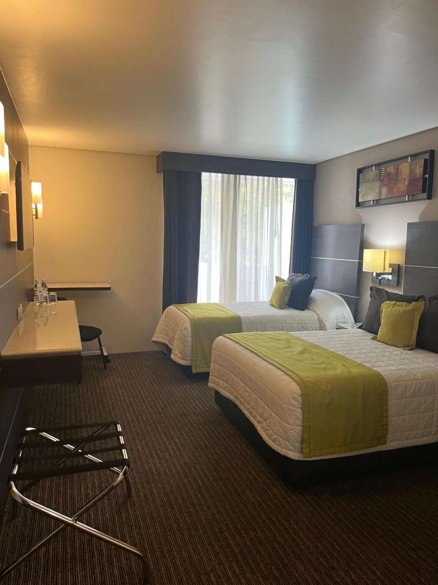 Hotel Real Alameda De 3*