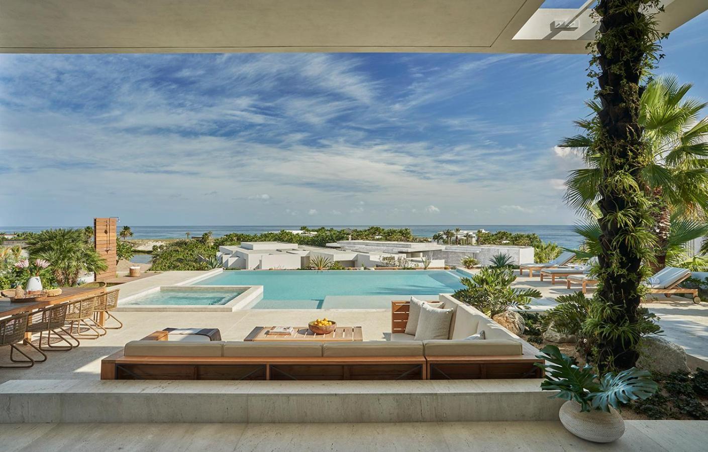 Four Seasons Cabos 5*
