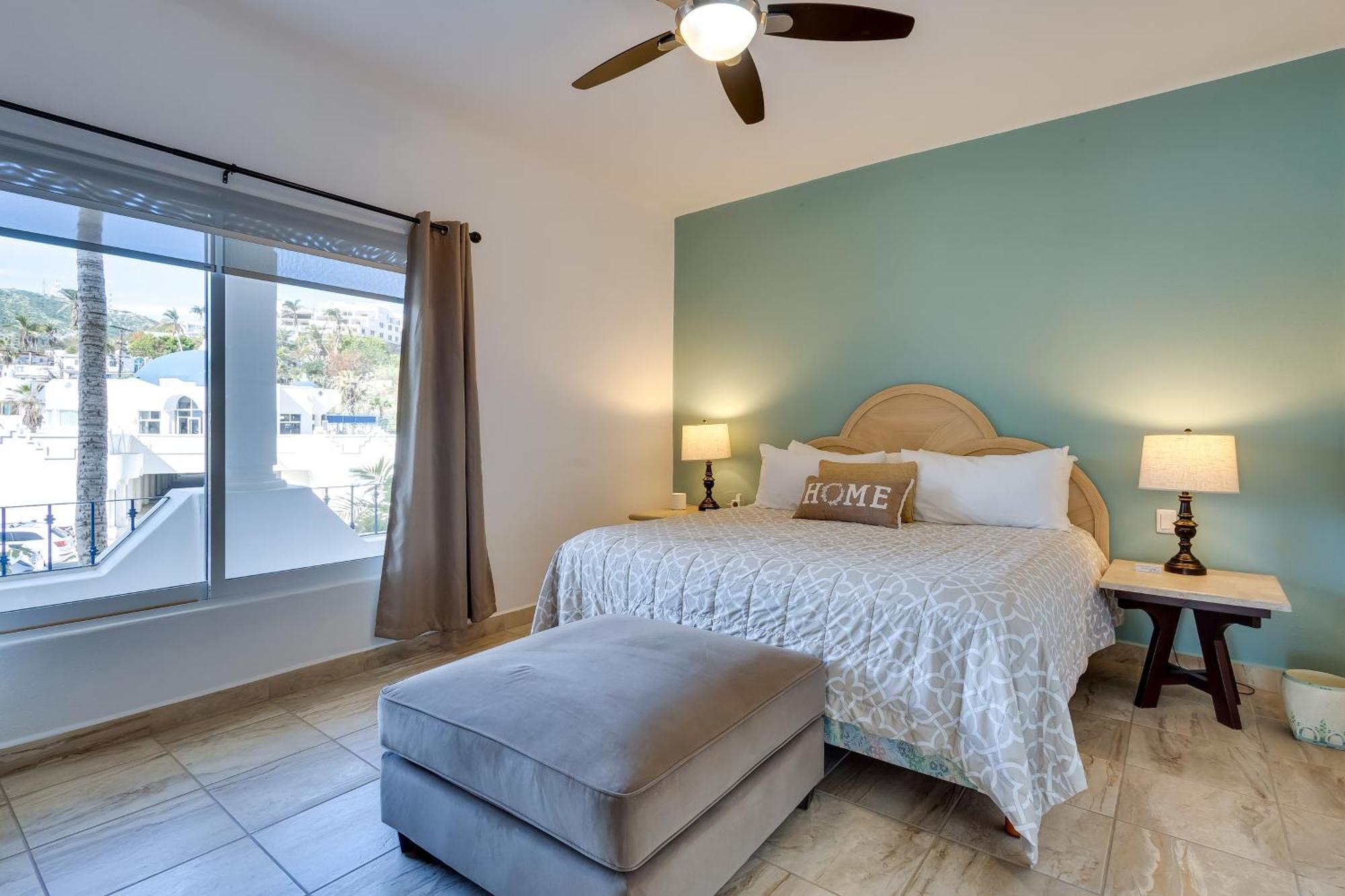 Oceanfront - Pools And Apartment