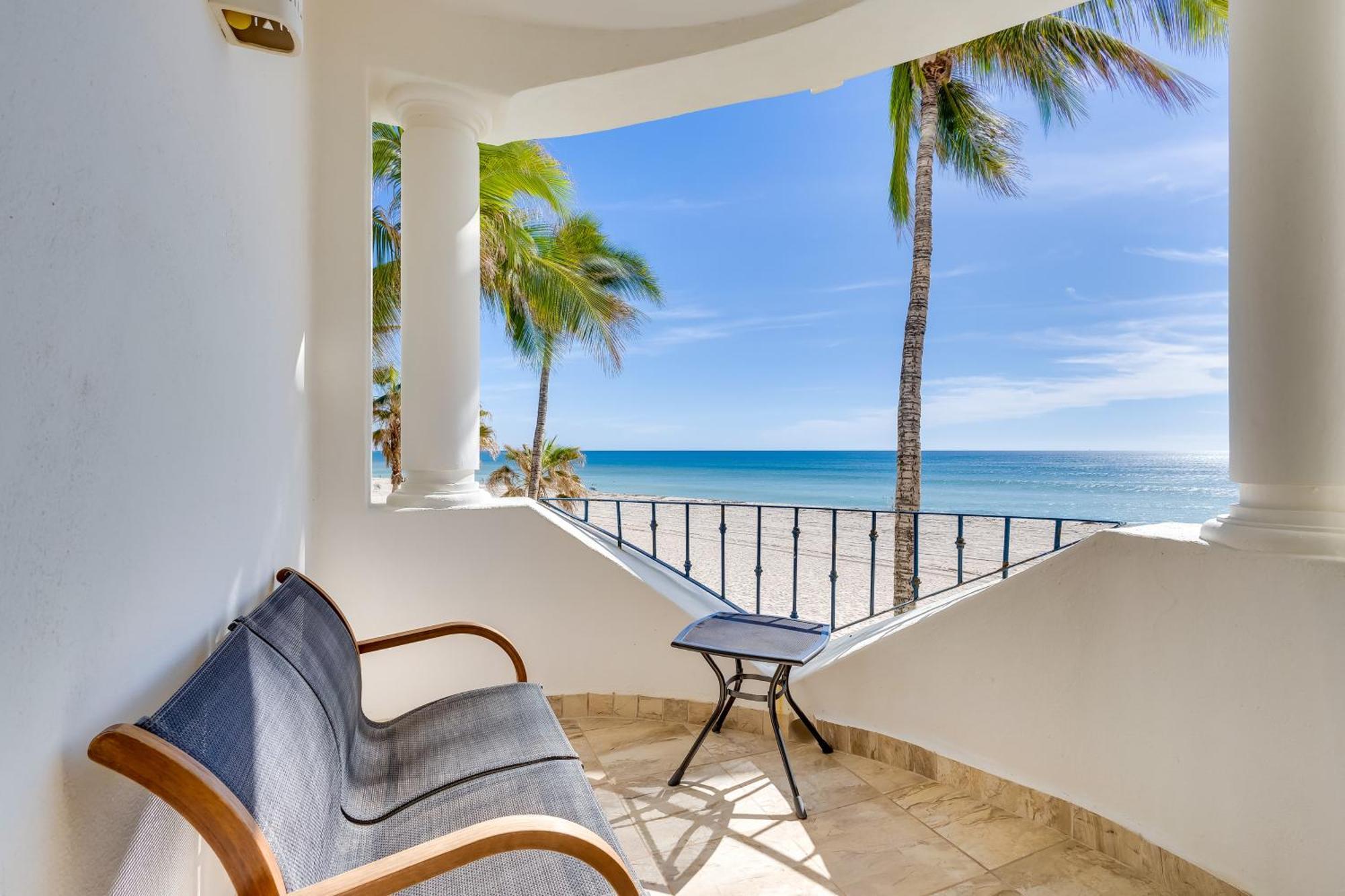 Oceanfront - Pools And * San Jose del Cabo