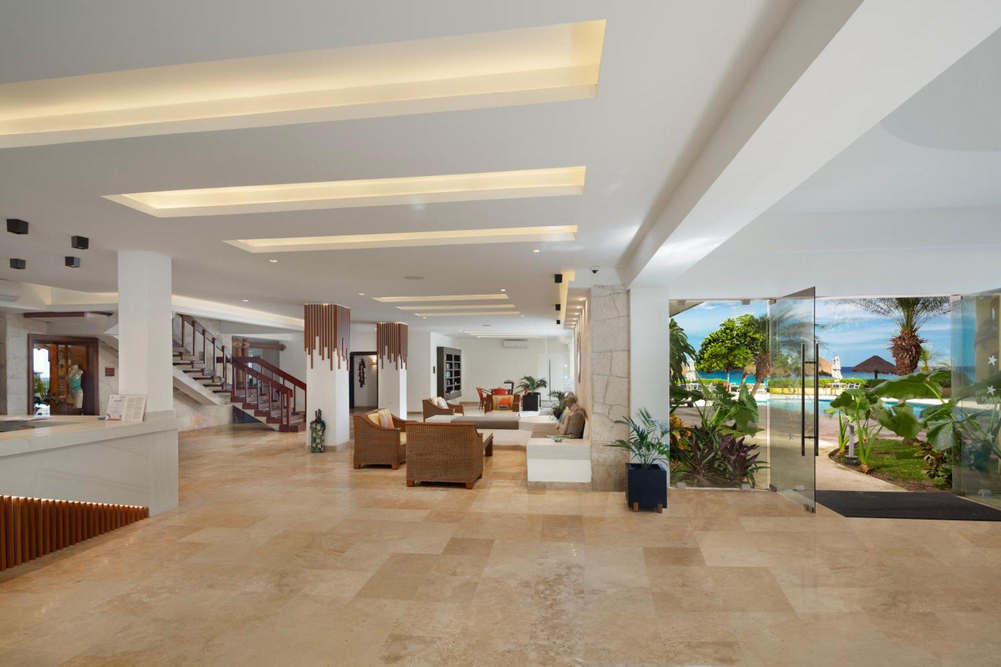 Playa Azul Hotel