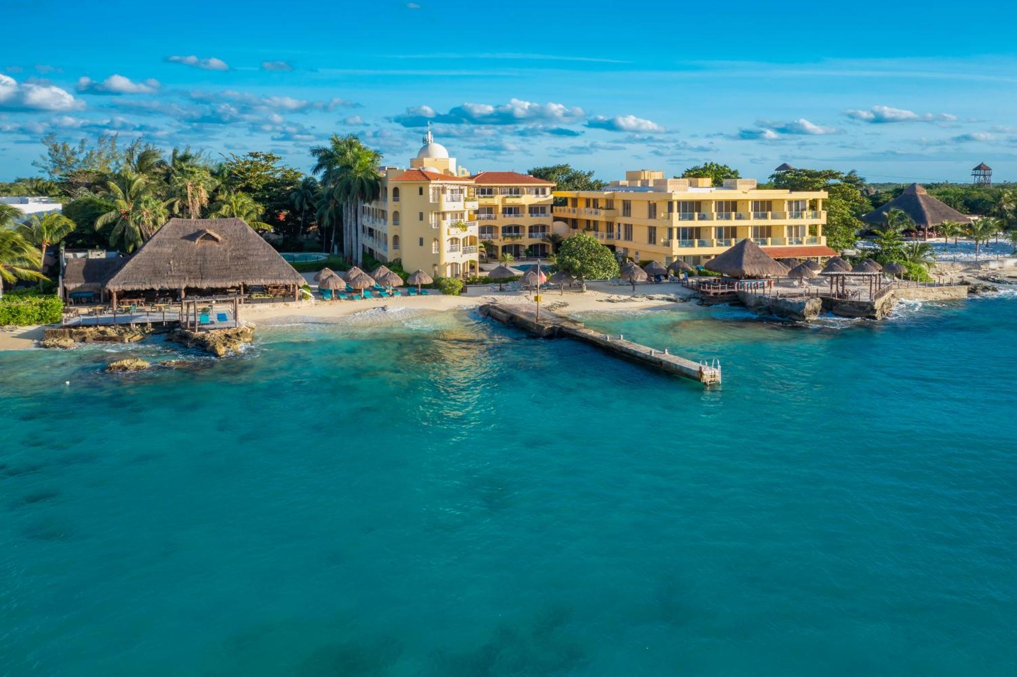 Playa Azul Hotel