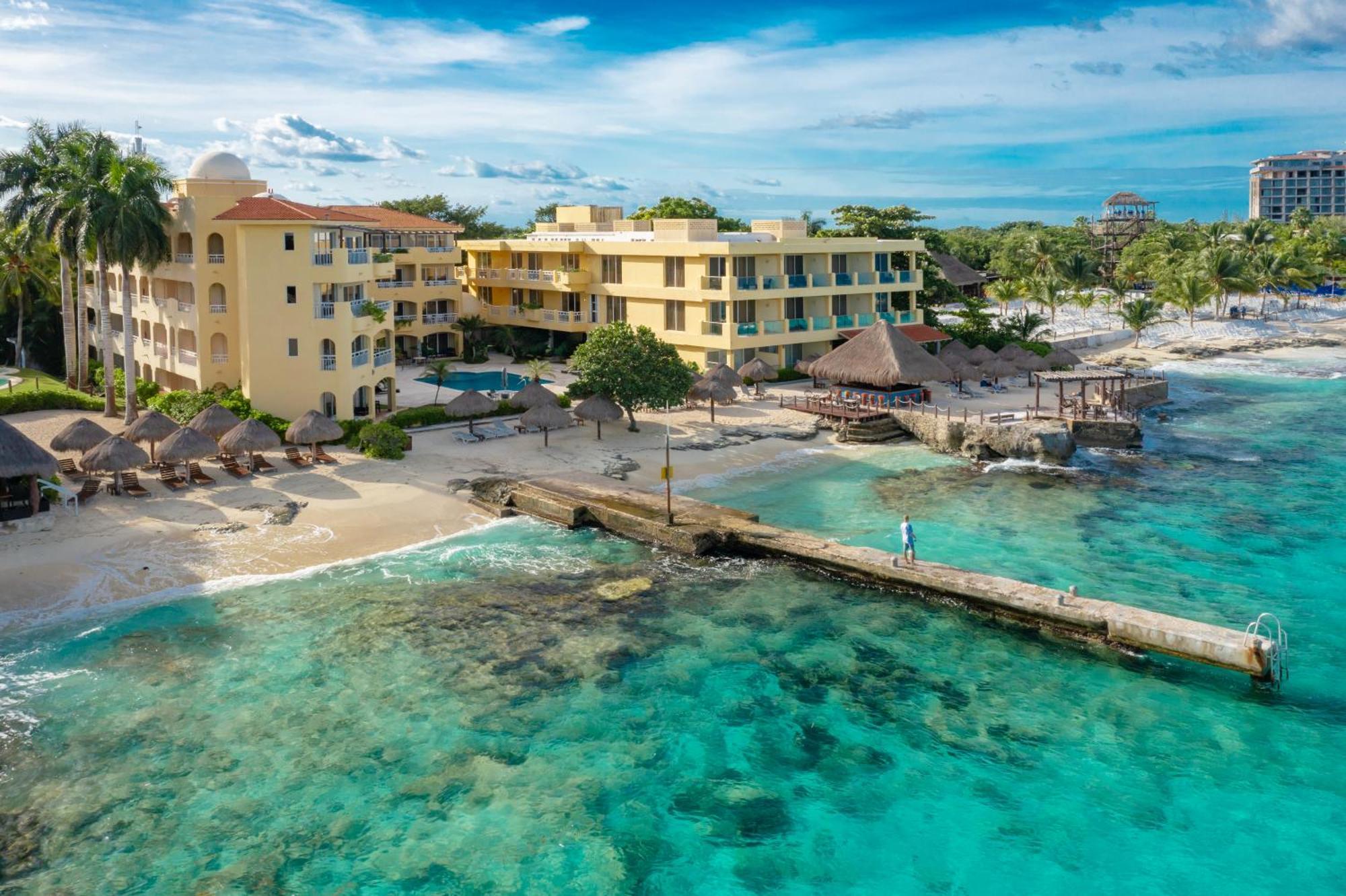 Playa Azul Hotel