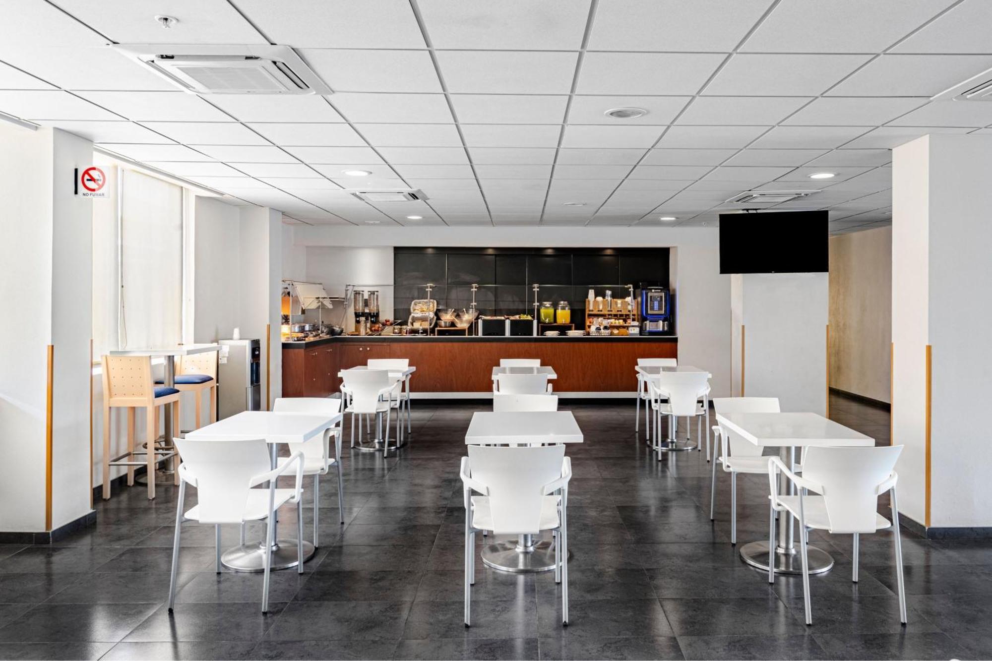 Express By Marriott Hotel 4*