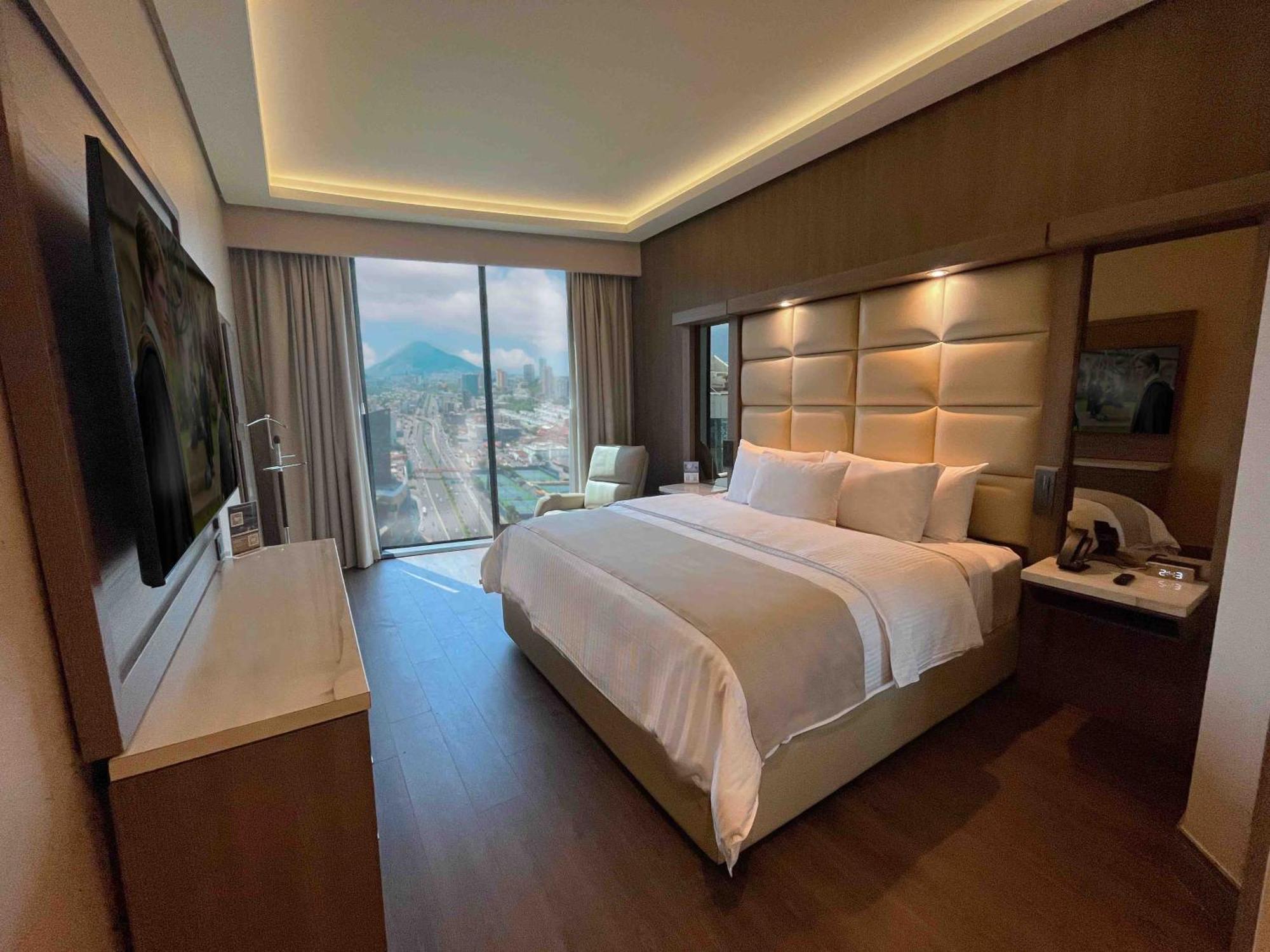 Safi Royal Luxury Metropolitan San Pedro Garza Garcia