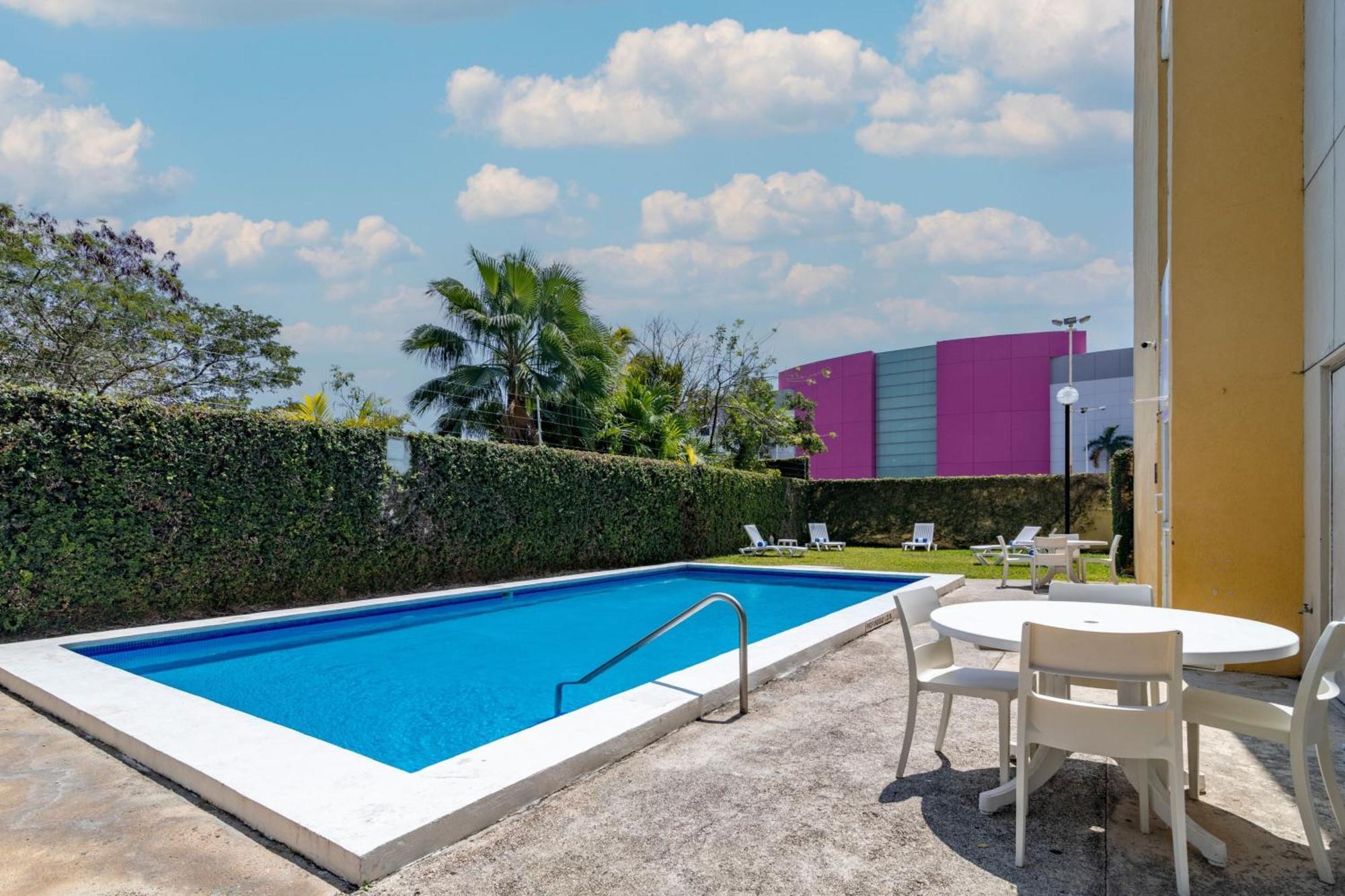 Hotel Express By Marriott 4*
