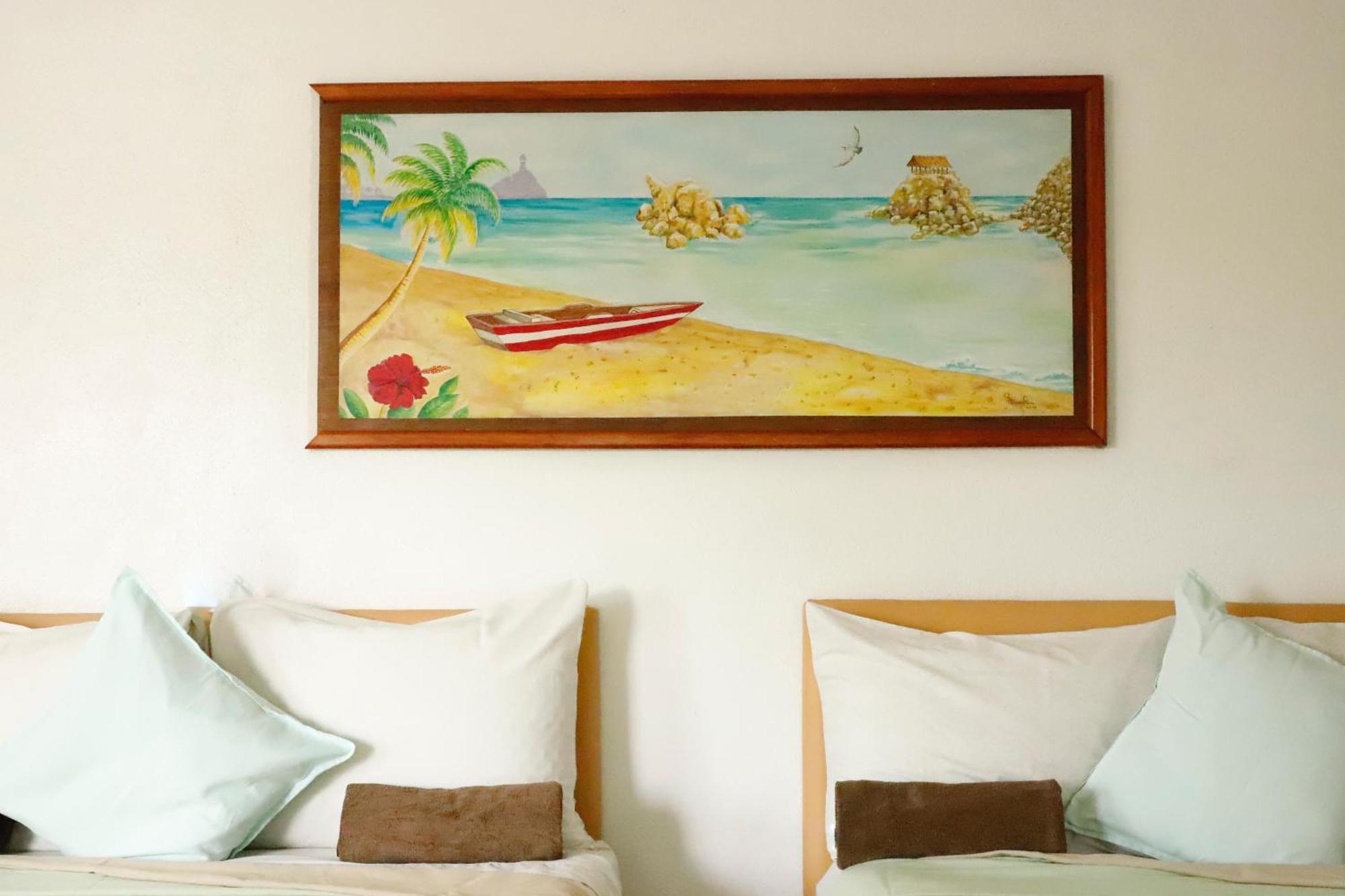 Lalora Hotel & Villas *