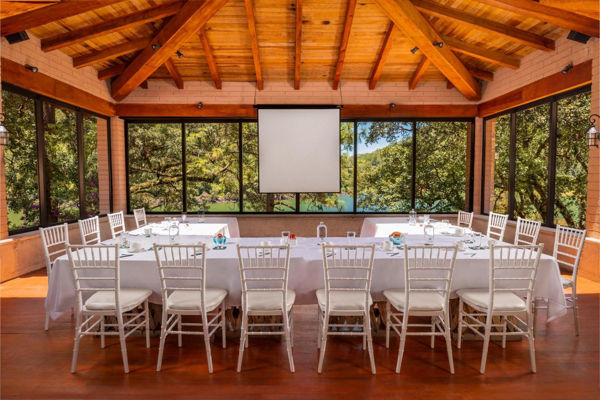 Sierra Hotel 4*