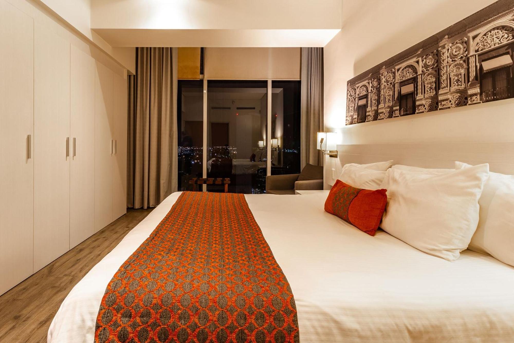 Hotel Camino Real Angelopolis 5*
