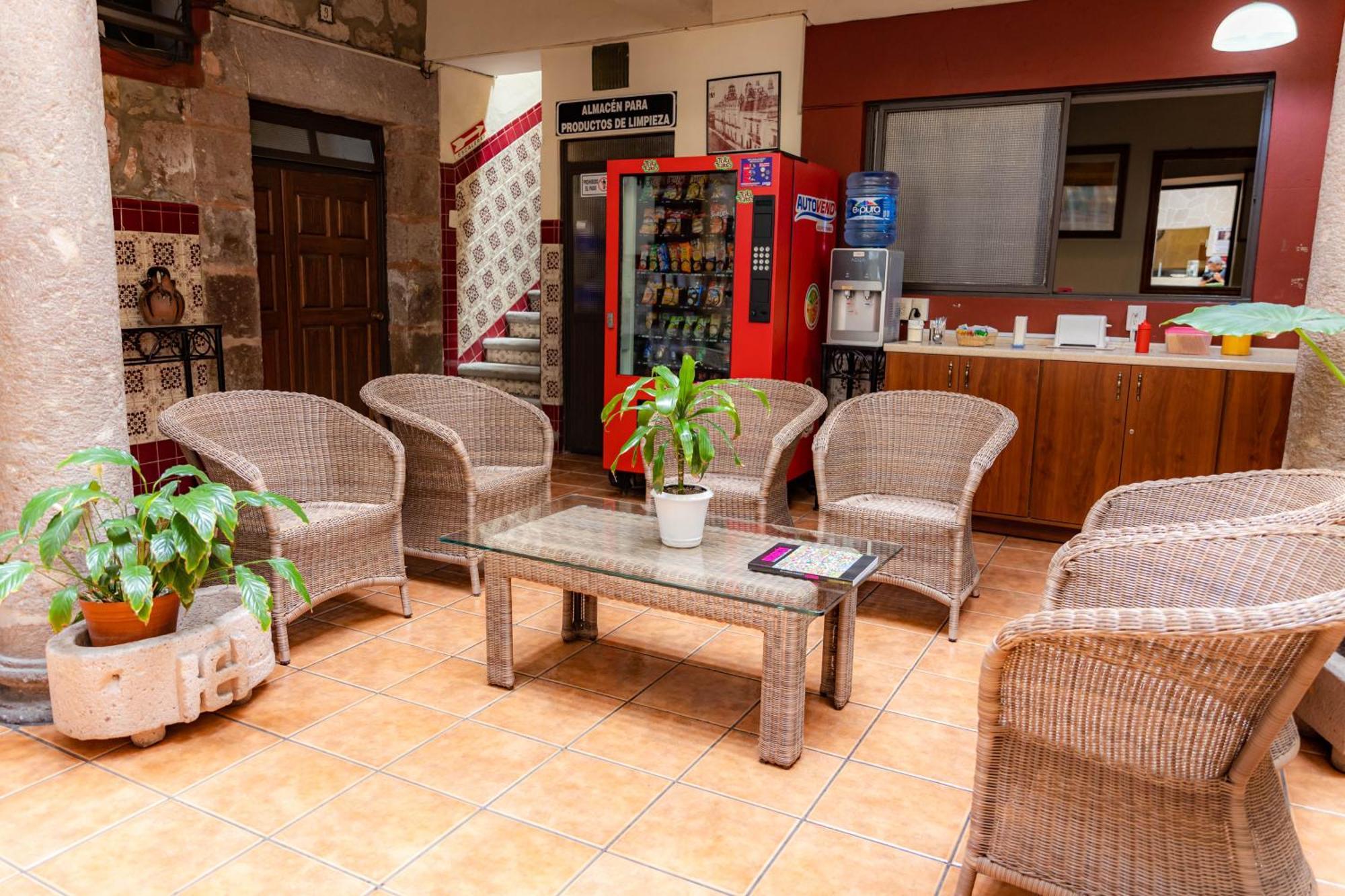 Hotel El Carmen, 3*