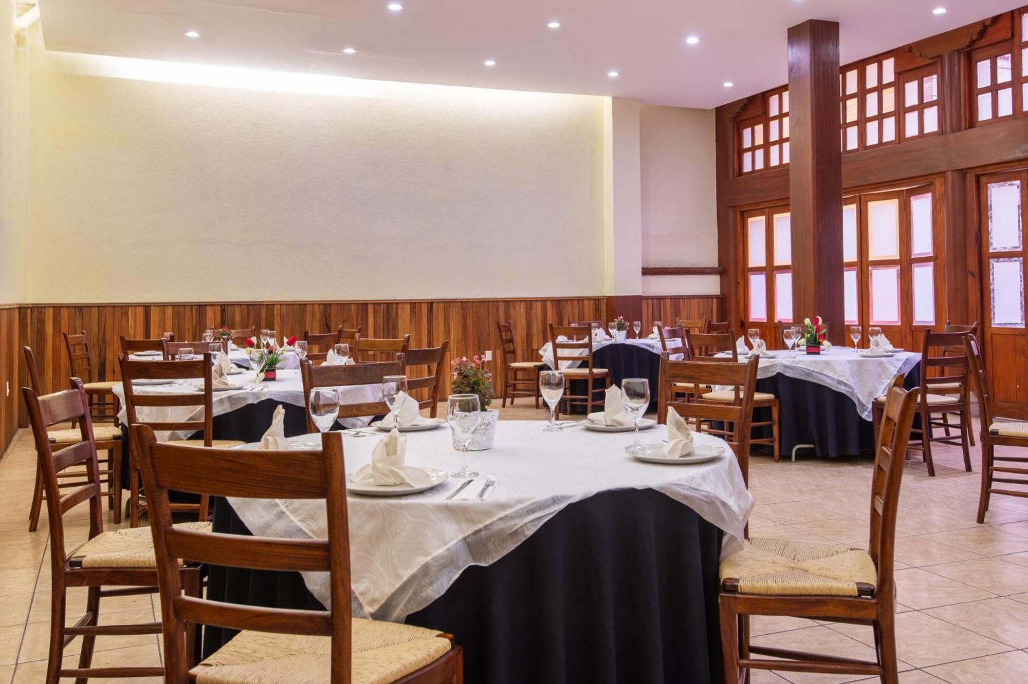 La Parroquia Hotel