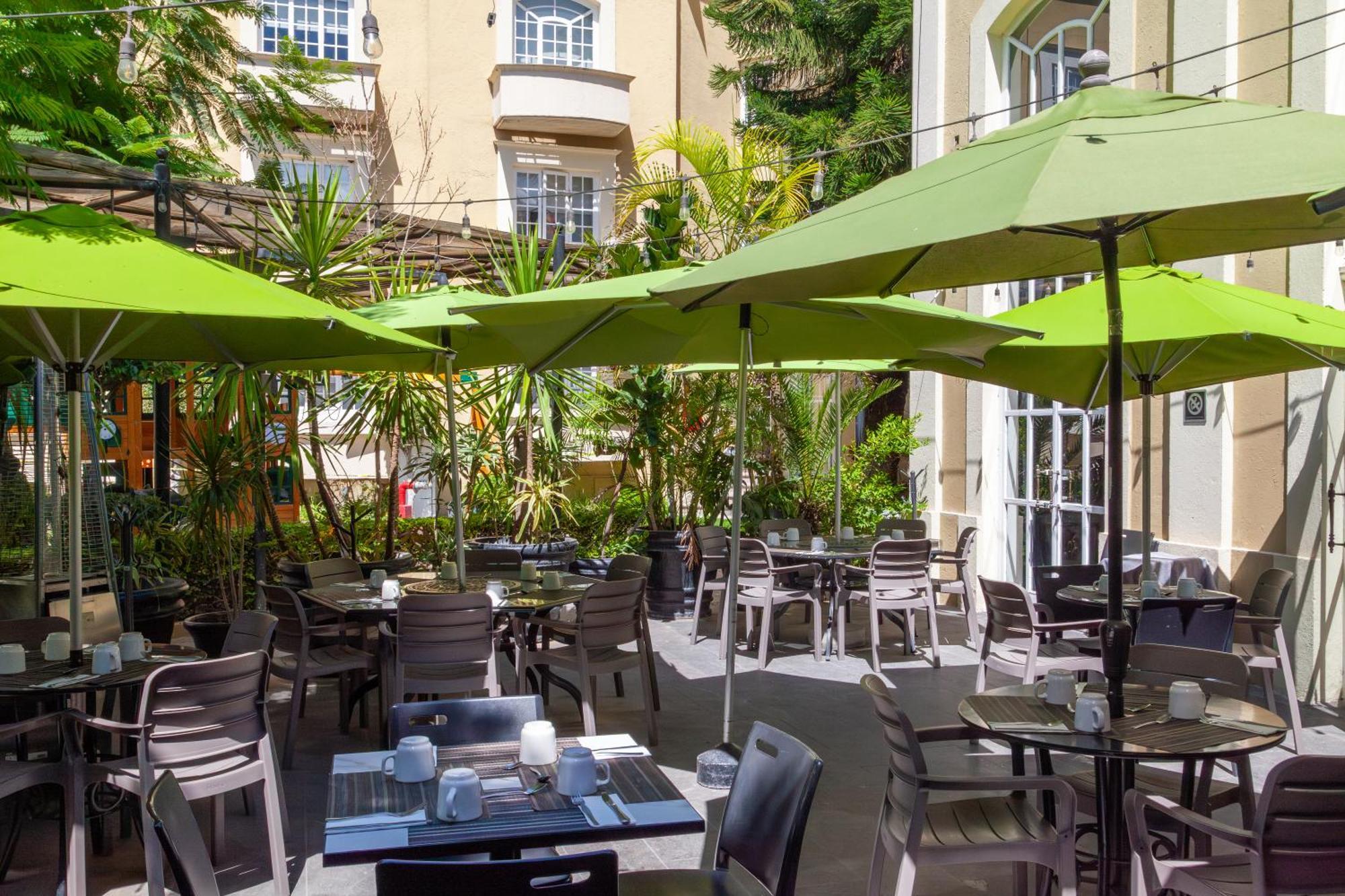 Hotel Plaza Camelinas Queretaro