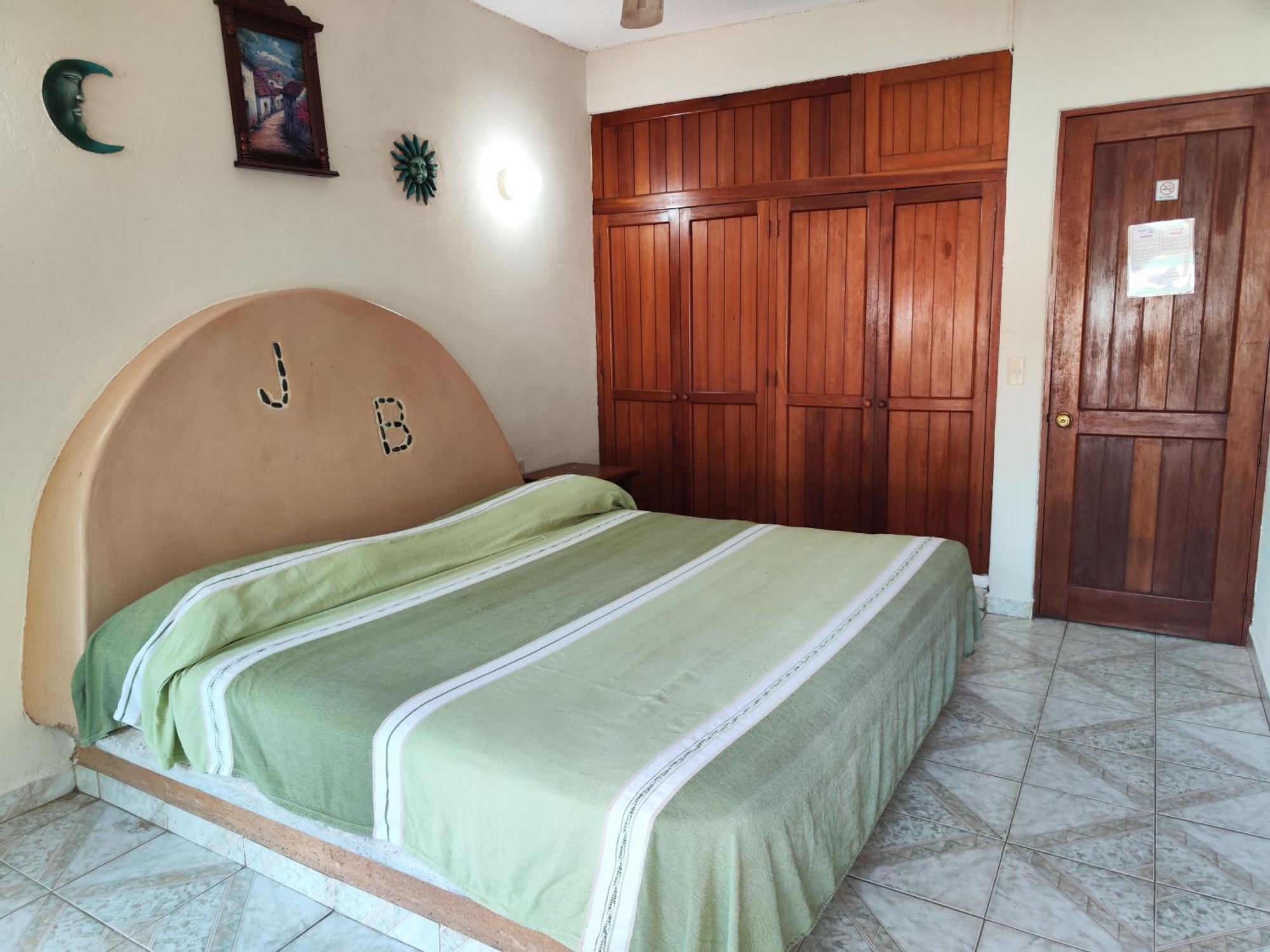 Hotel J.b.