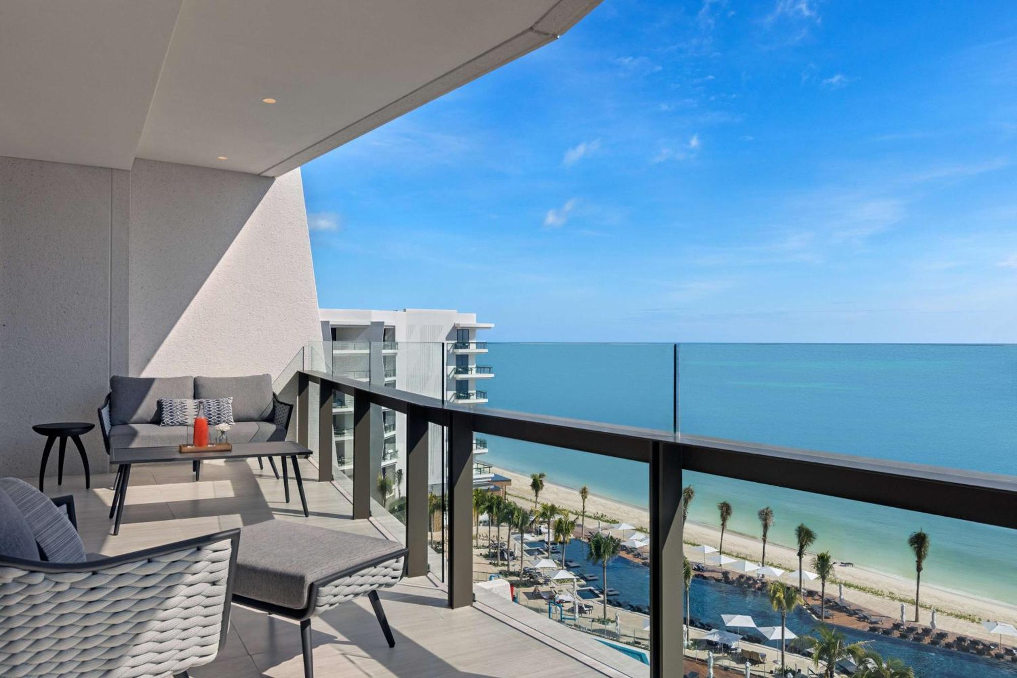 Hilton Cancun, An Resort Puerto Morelos