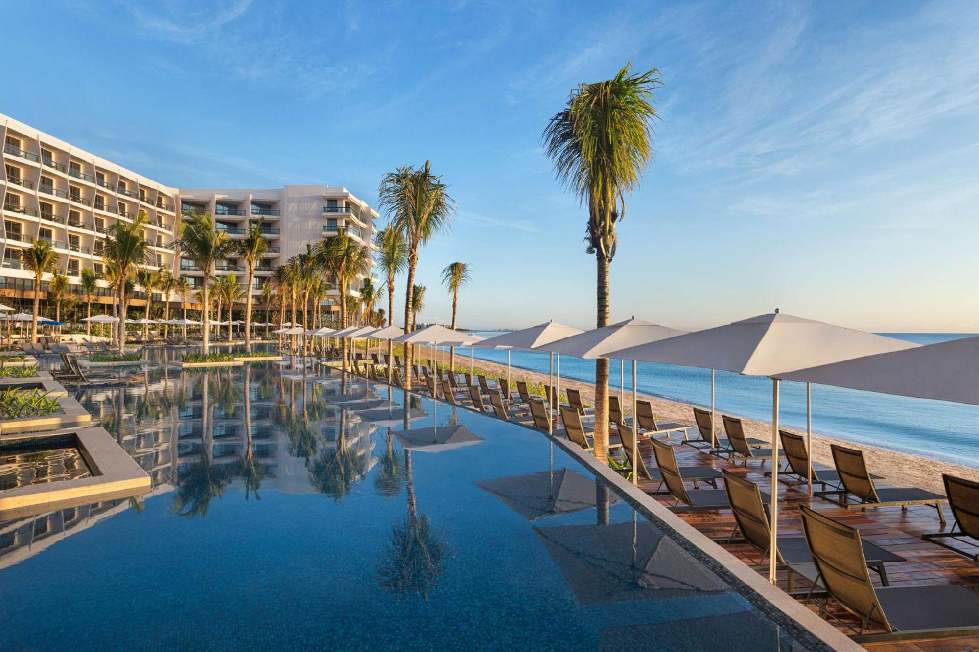 Hilton Cancun, An Resort Puerto Morelos