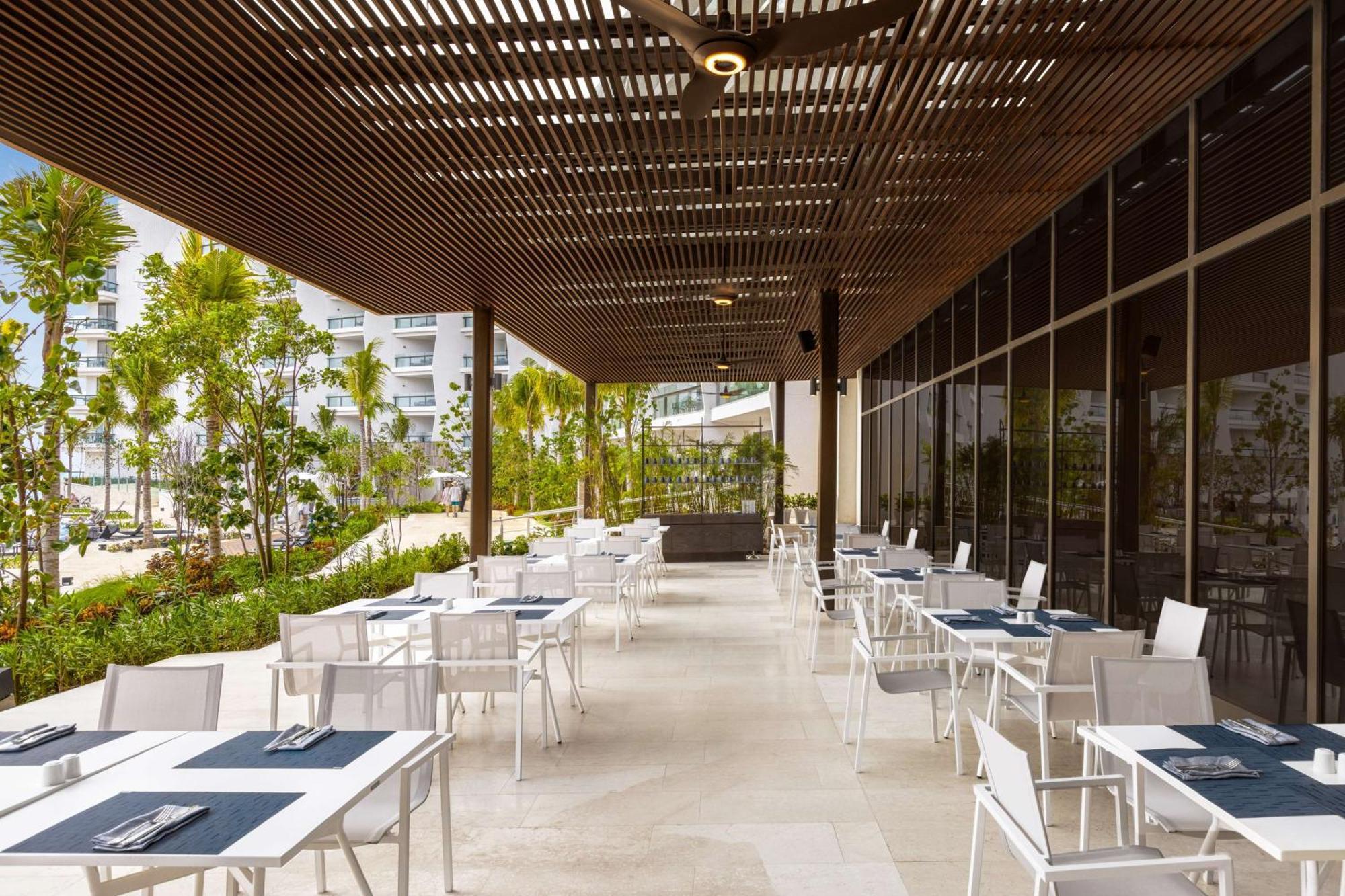 Resort Hilton Cancun, An 5*