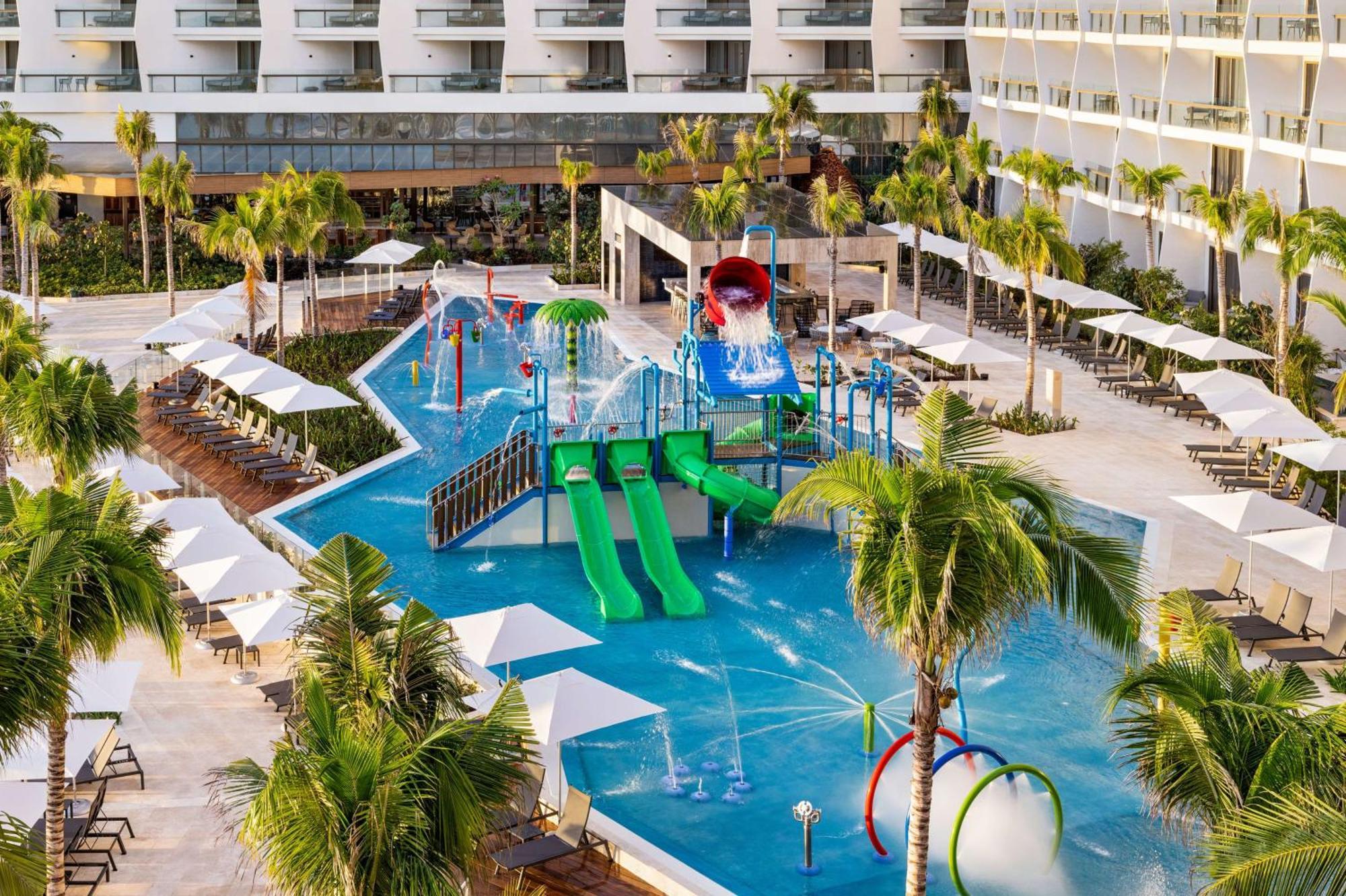 Hilton Cancun, An Resort Puerto Morelos