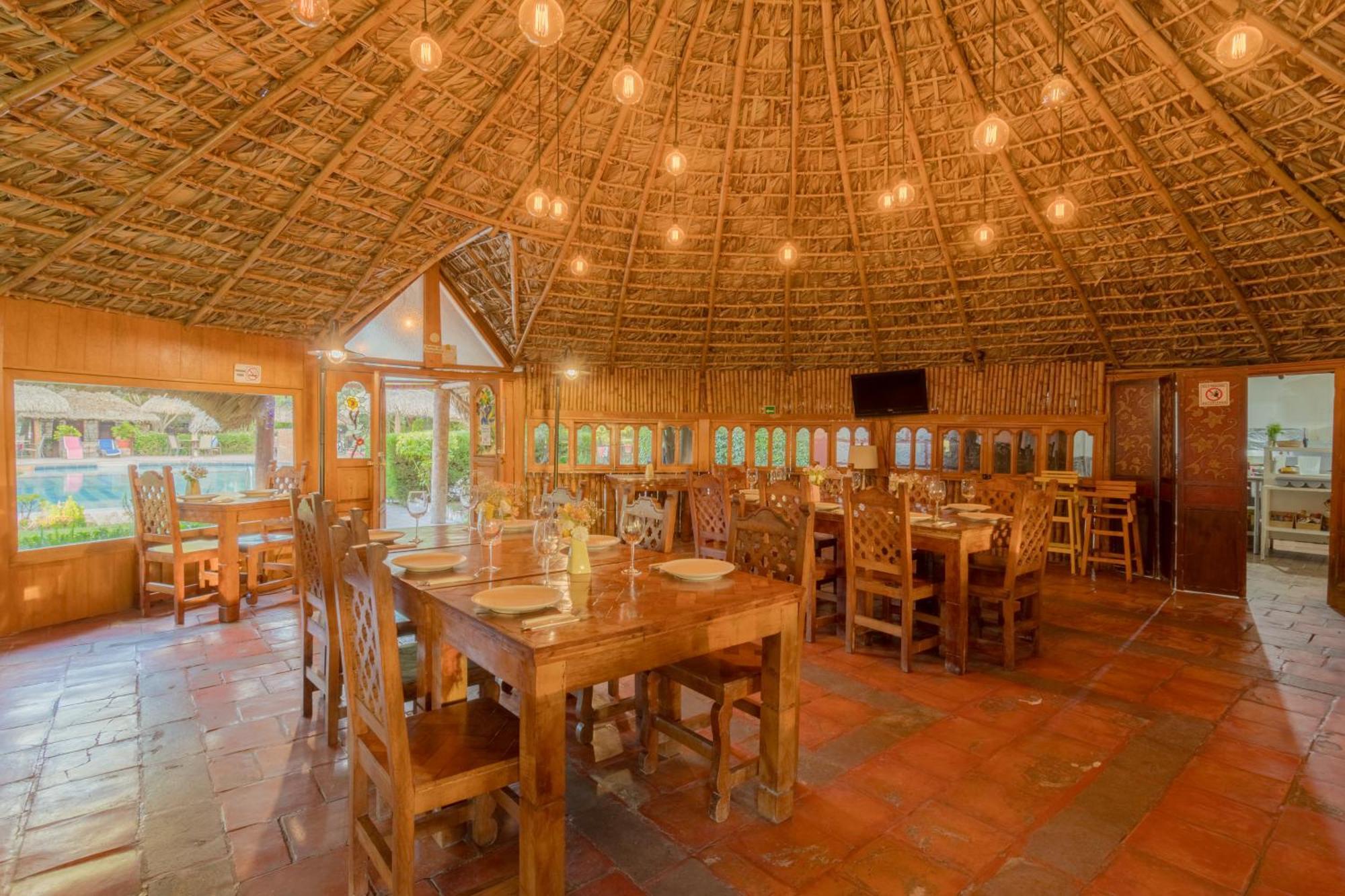 Atotonilco & Club Hotel 4*