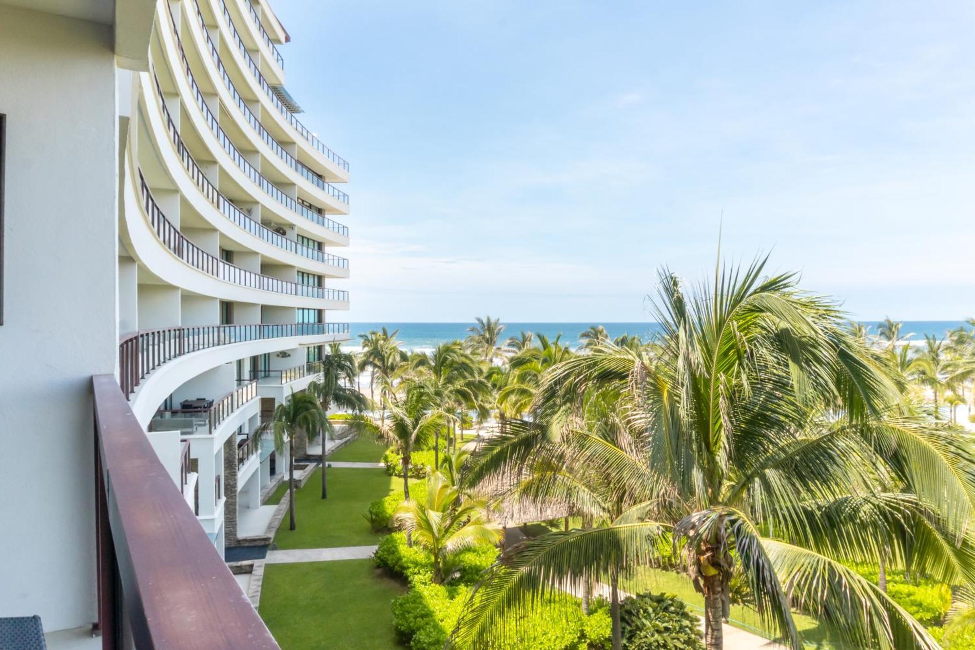 4-br Paradise View In *