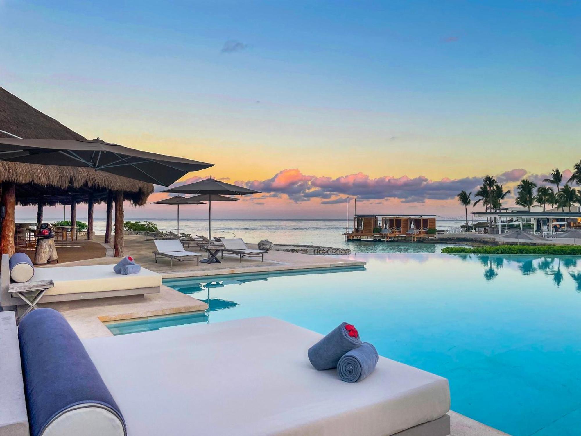 Presidente Intercontinental & By Ihg Resort