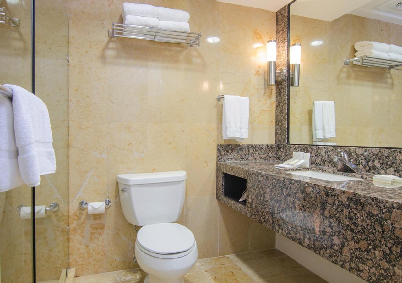Hilton Garden