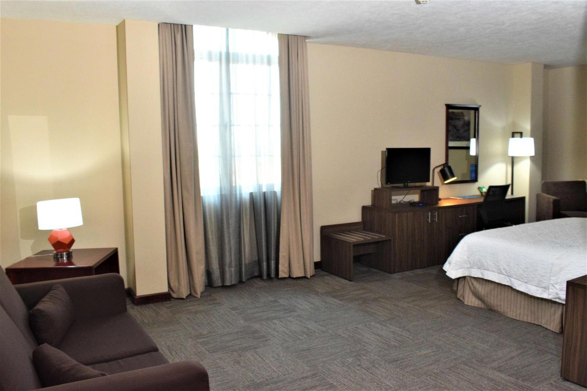 Hampton Zona Dorada 3*