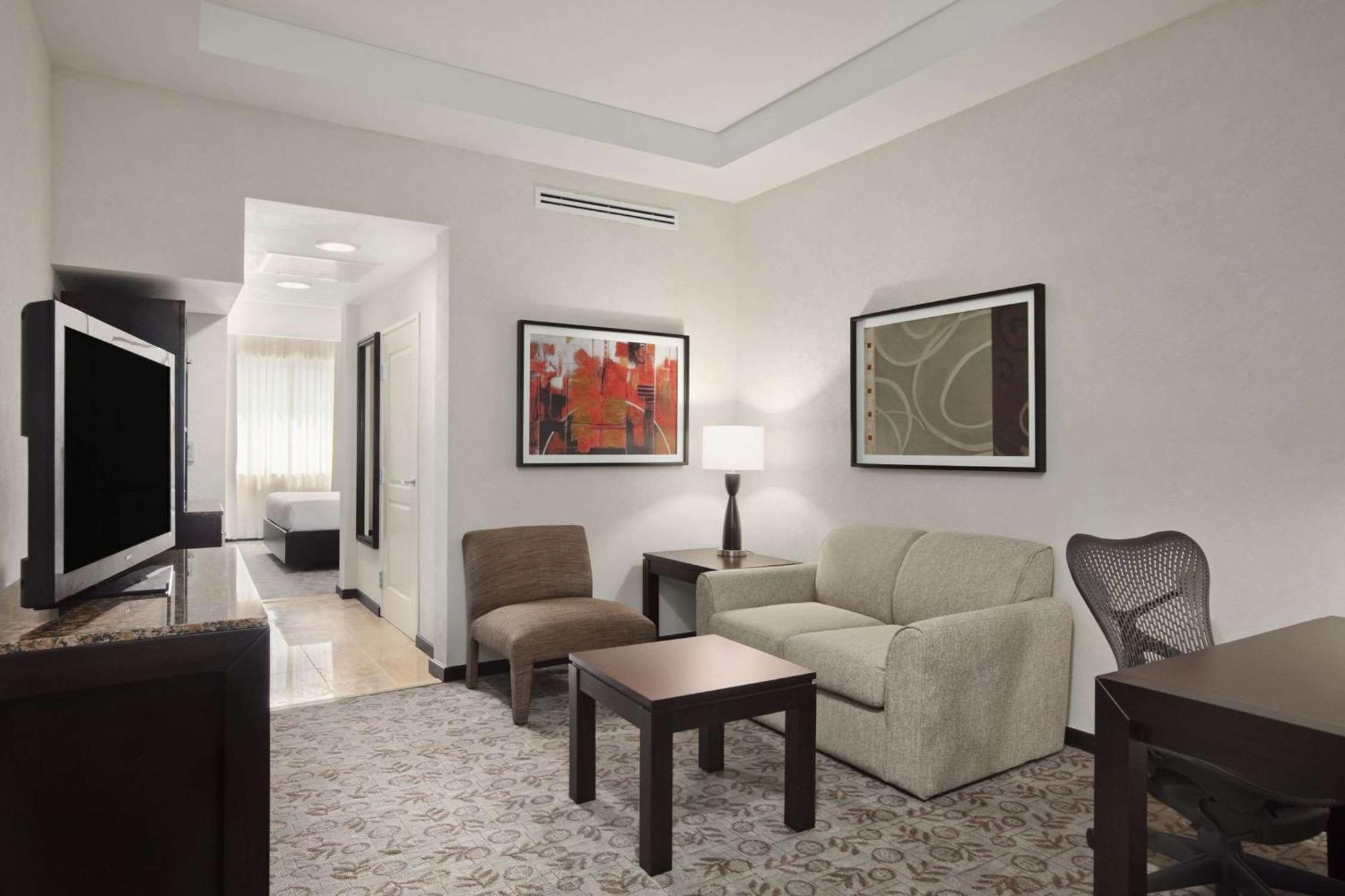 Hilton Garden Hotel