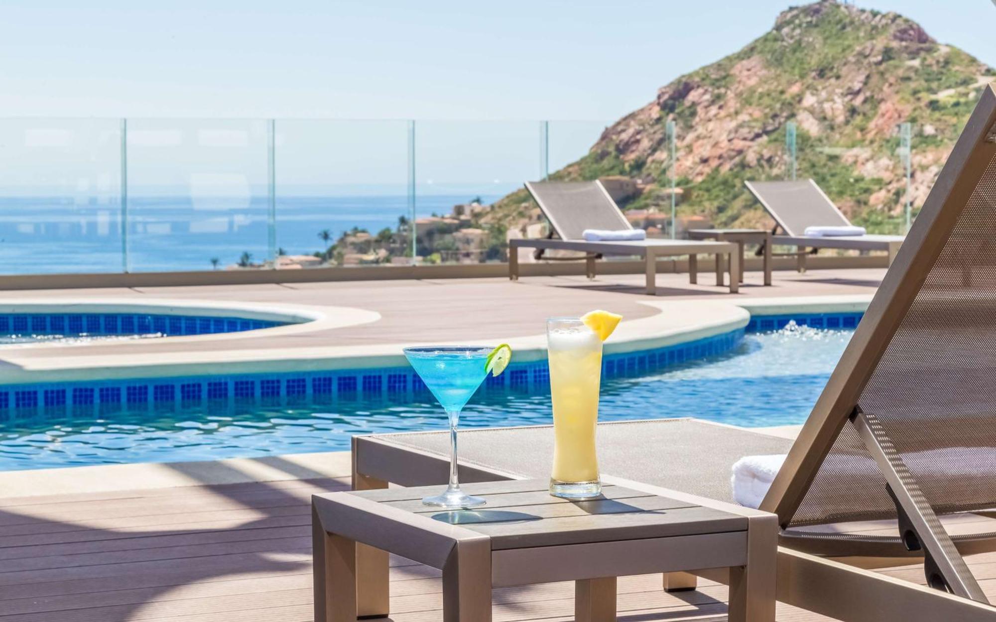 Hampton & By Hilton Cabos Hotel