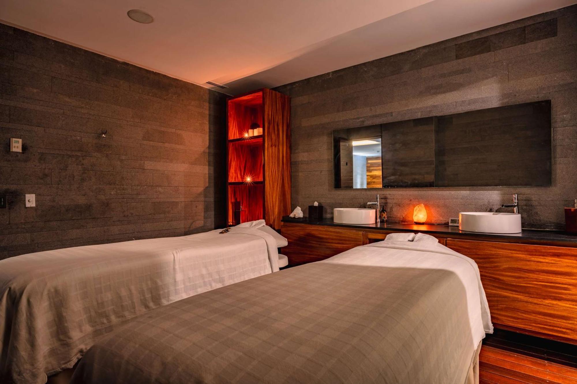 Hilton Vallarta Riviera Resort,puerto Vallarta (adults Only)