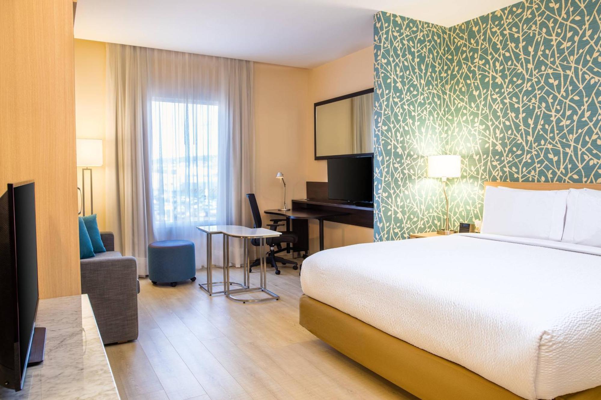 Hotel Fairfield & Juriquilla 4*