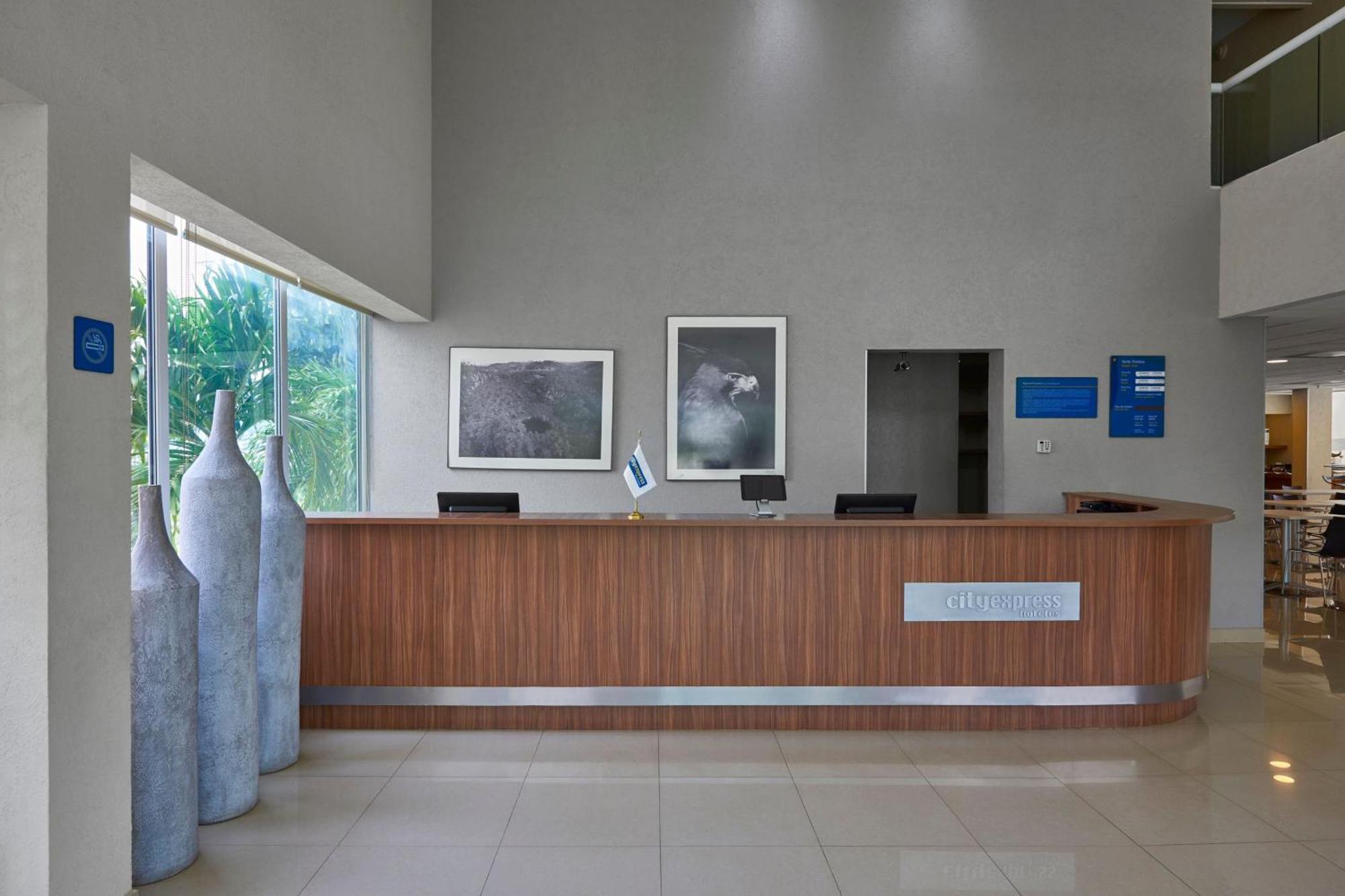 Hotel Express By Marriott Tuxtla Gutierrez